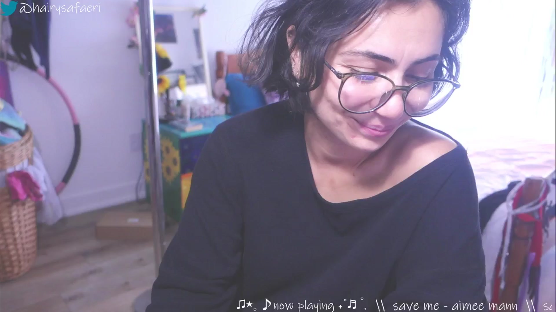 Gallery image thumbnail from barelysafaeri's myfreecams stream on, 05/25/2025, 18:14 image 15 of 20
