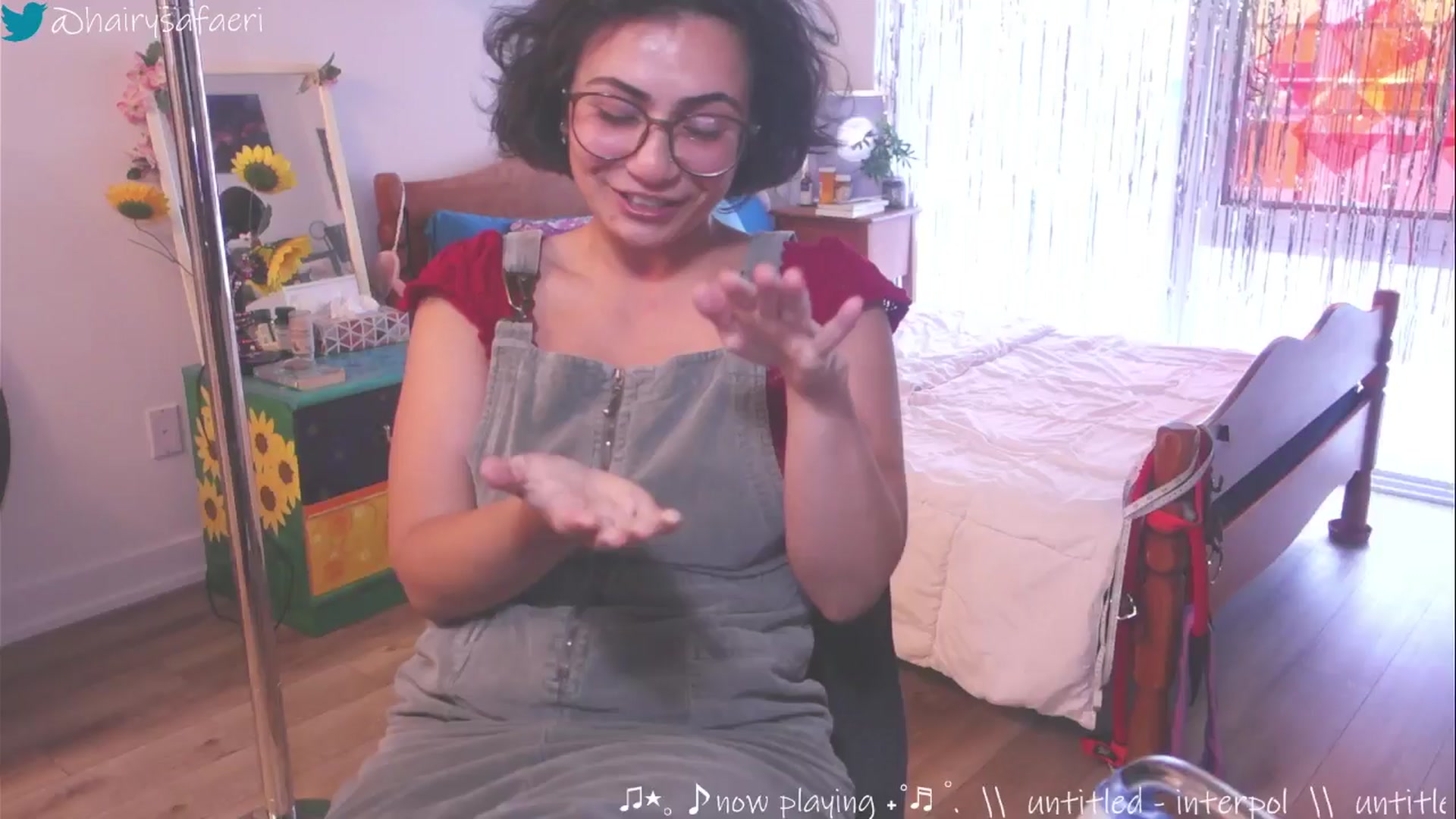 Gallery image thumbnail from barelysafaeri's myfreecams stream on, 05/27/2025, 23:27 image 8 of 20