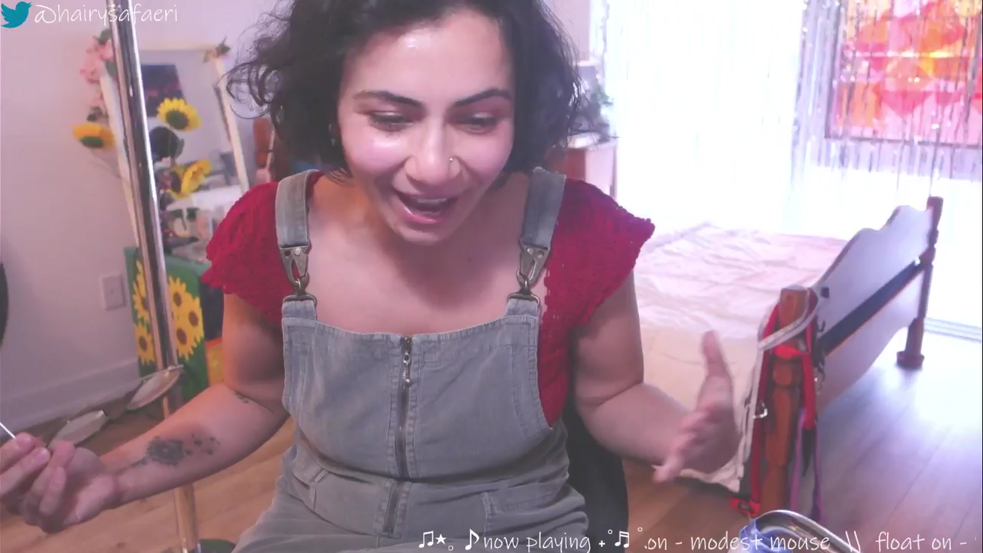 Gallery image thumbnail from barelysafaeri's myfreecams stream on, 05/27/2025, 23:27 image 6 of 20