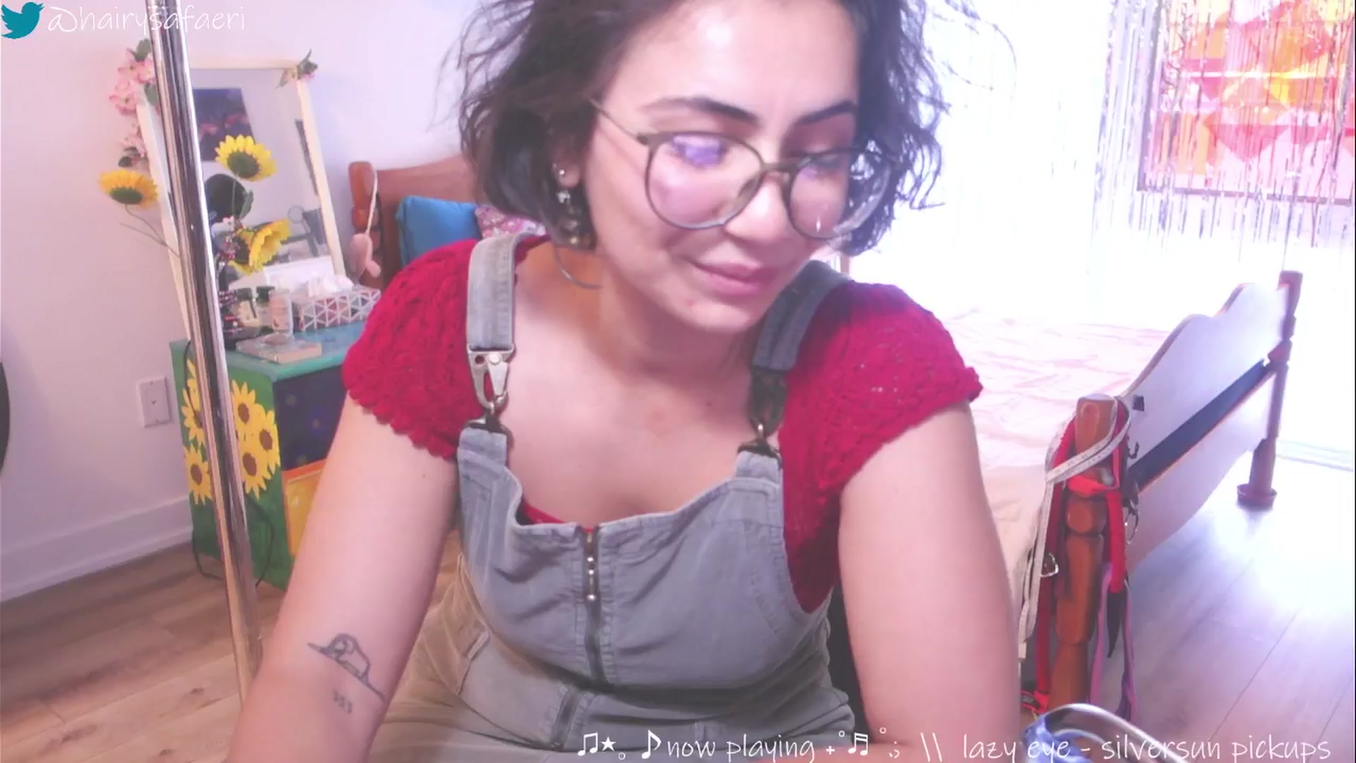 Gallery image thumbnail from barelysafaeri's myfreecams stream on, 05/27/2025, 23:27 image 1 of 20