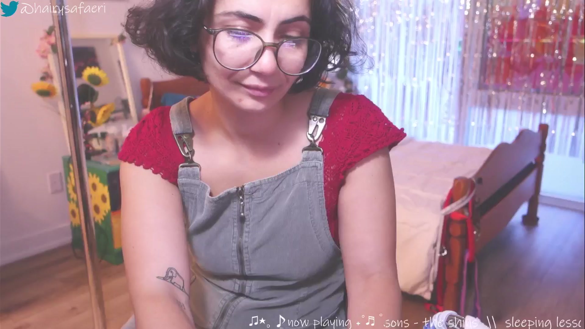 Gallery image thumbnail from barelysafaeri's myfreecams stream on, 05/28/2025, 24:49 image 12 of 20
