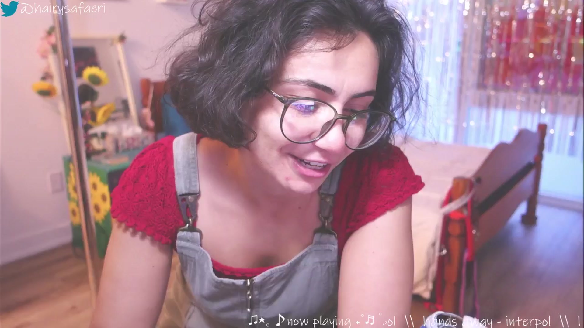 Gallery image thumbnail from barelysafaeri's myfreecams stream on, 05/28/2025, 24:49 image 14 of 20