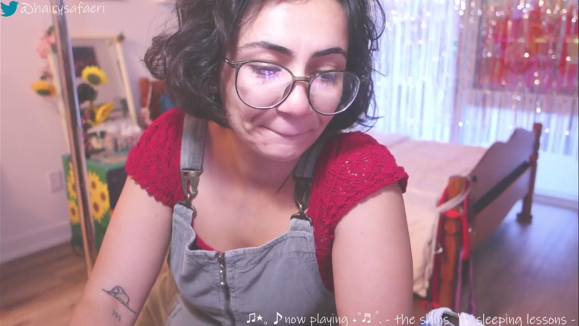 Gallery image thumbnail from barelysafaeri's myfreecams stream on, 05/28/2025, 24:49 image 11 of 20
