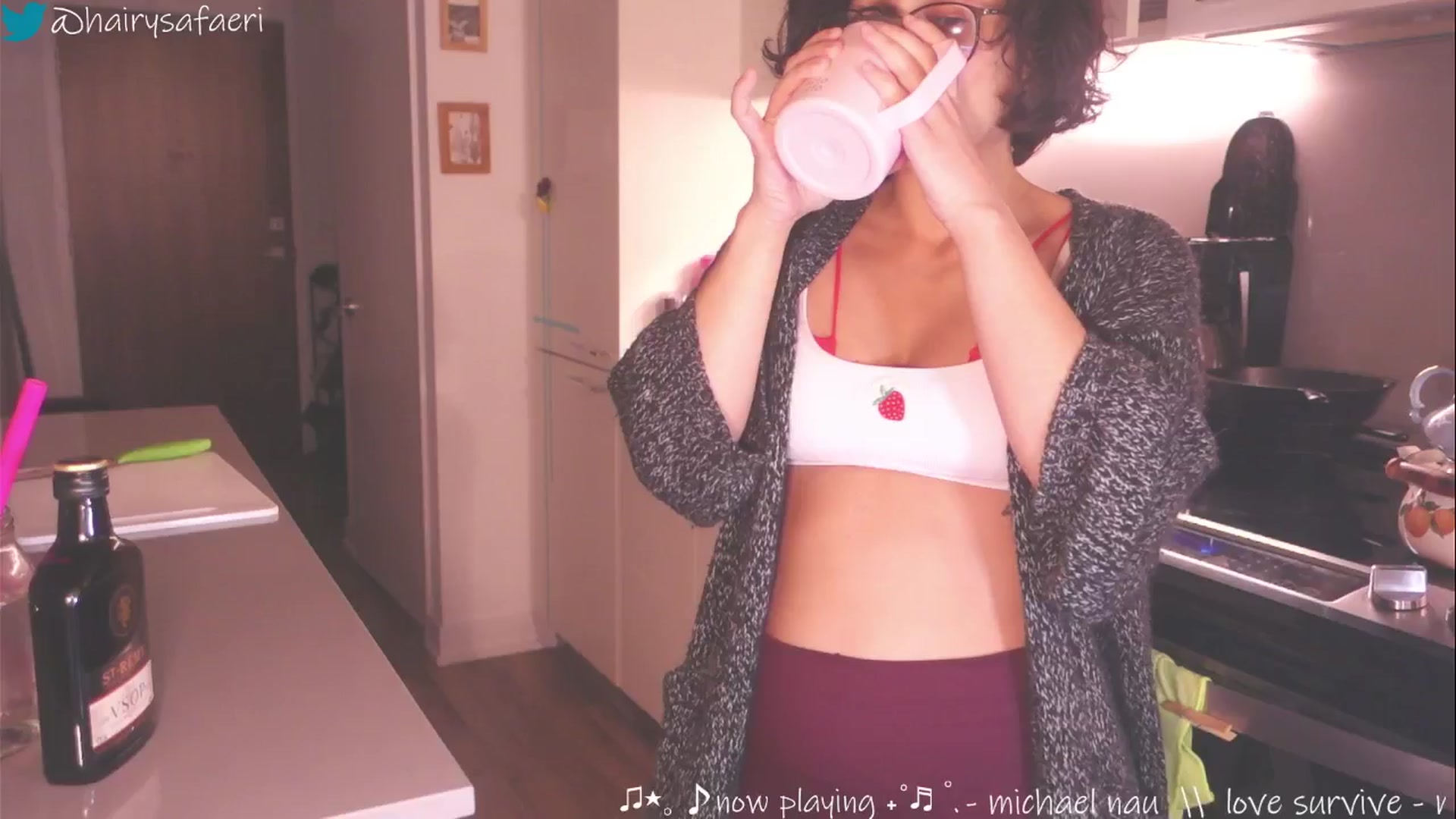 Gallery image thumbnail from barelysafaeri's myfreecams stream on, 05/29/2025, 21:28 image 7 of 20