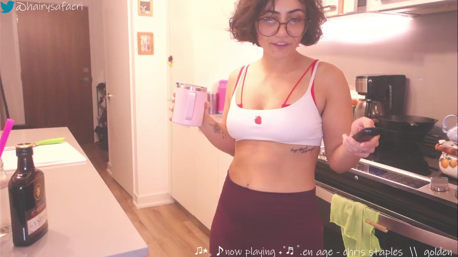 Gallery image thumbnail from barelysafaeri's myfreecams stream on, 05/29/2025, 21:28 image 4 of 20