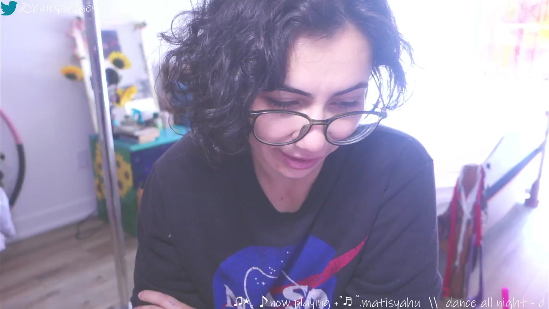 Gallery image thumbnail from barelysafaeri's myfreecams stream on, 06/04/2025, 15:34 image 10 of 20