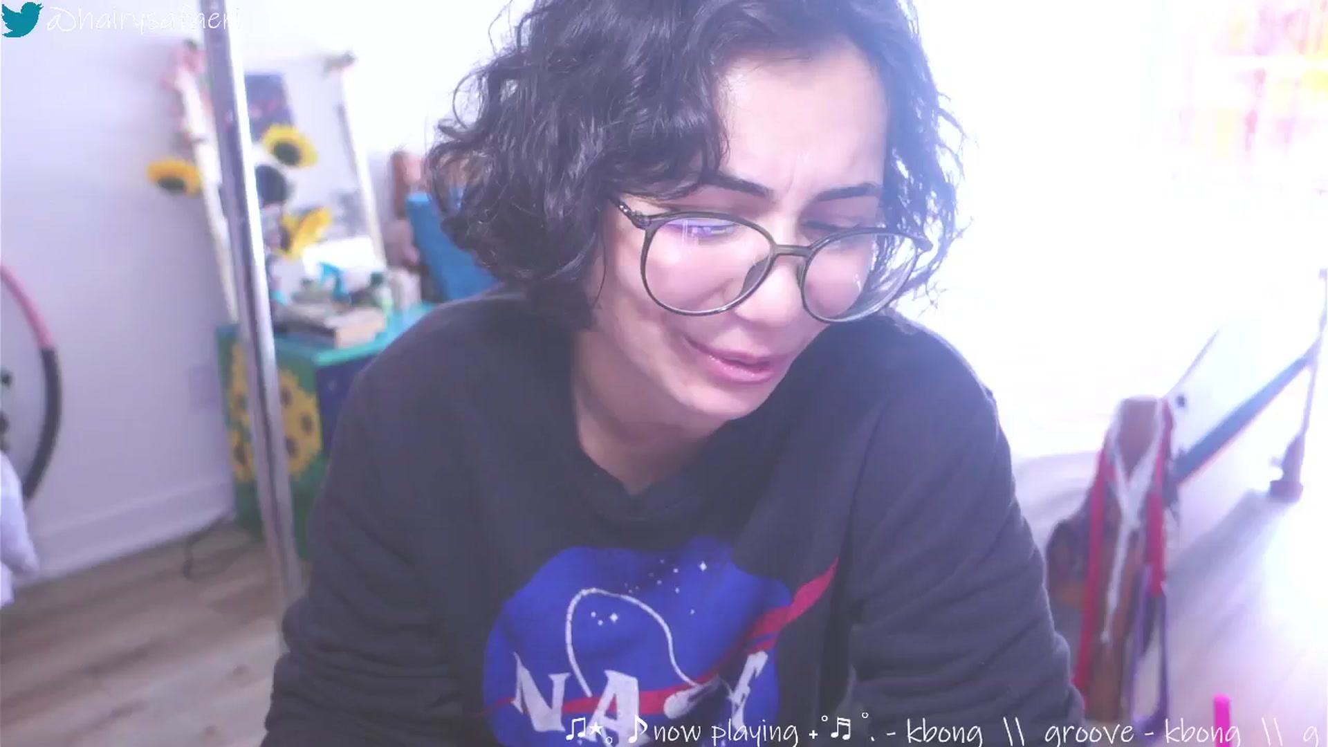 Gallery image thumbnail from barelysafaeri's myfreecams stream on, 06/04/2025, 15:34 image 11 of 20