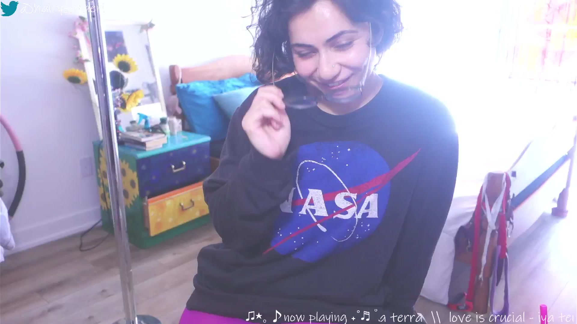 Gallery image thumbnail from barelysafaeri's myfreecams stream on, 06/04/2025, 15:34 image 19 of 20