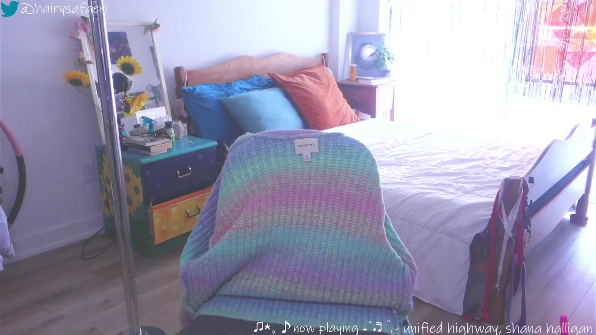 Gallery image thumbnail from barelysafaeri's myfreecams stream on, 06/04/2025, 15:34 image 14 of 20