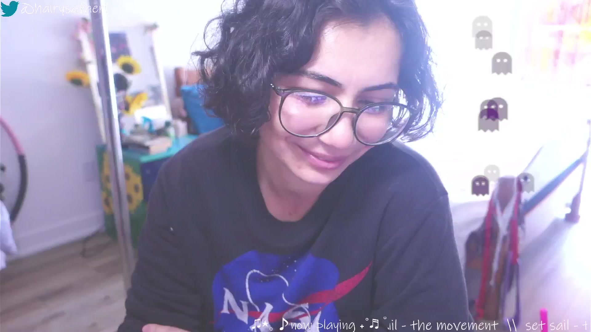 Gallery image thumbnail from barelysafaeri's myfreecams stream on, 06/04/2025, 15:34 image 8 of 20