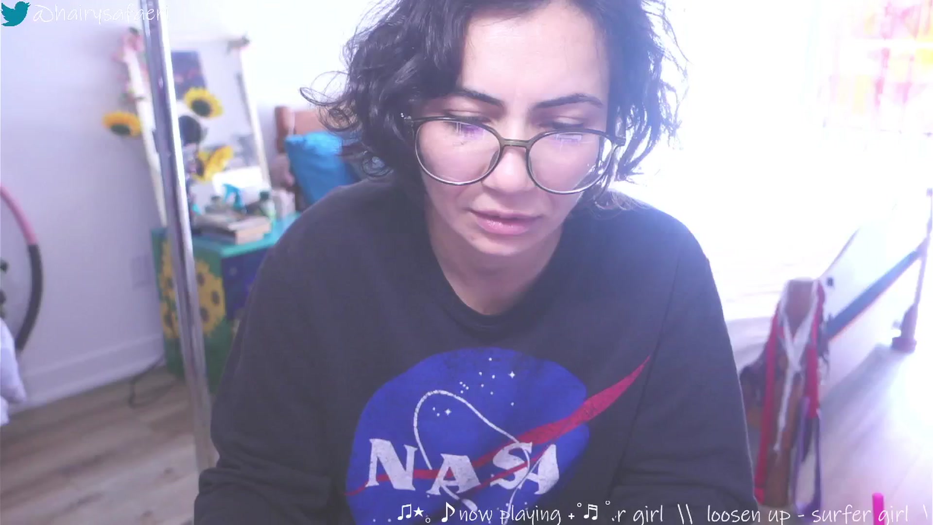 Gallery image thumbnail from barelysafaeri's myfreecams stream on, 06/04/2025, 15:34 image 20 of 20