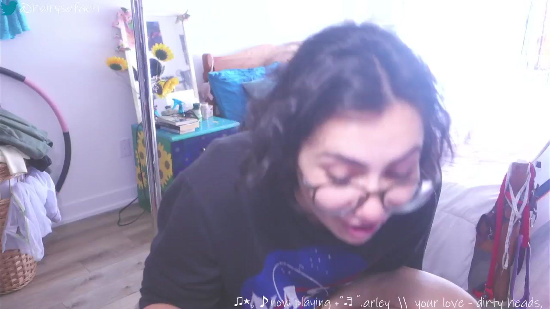 Gallery image thumbnail from barelysafaeri's myfreecams stream on, 06/04/2025, 17:22 image 16 of 20