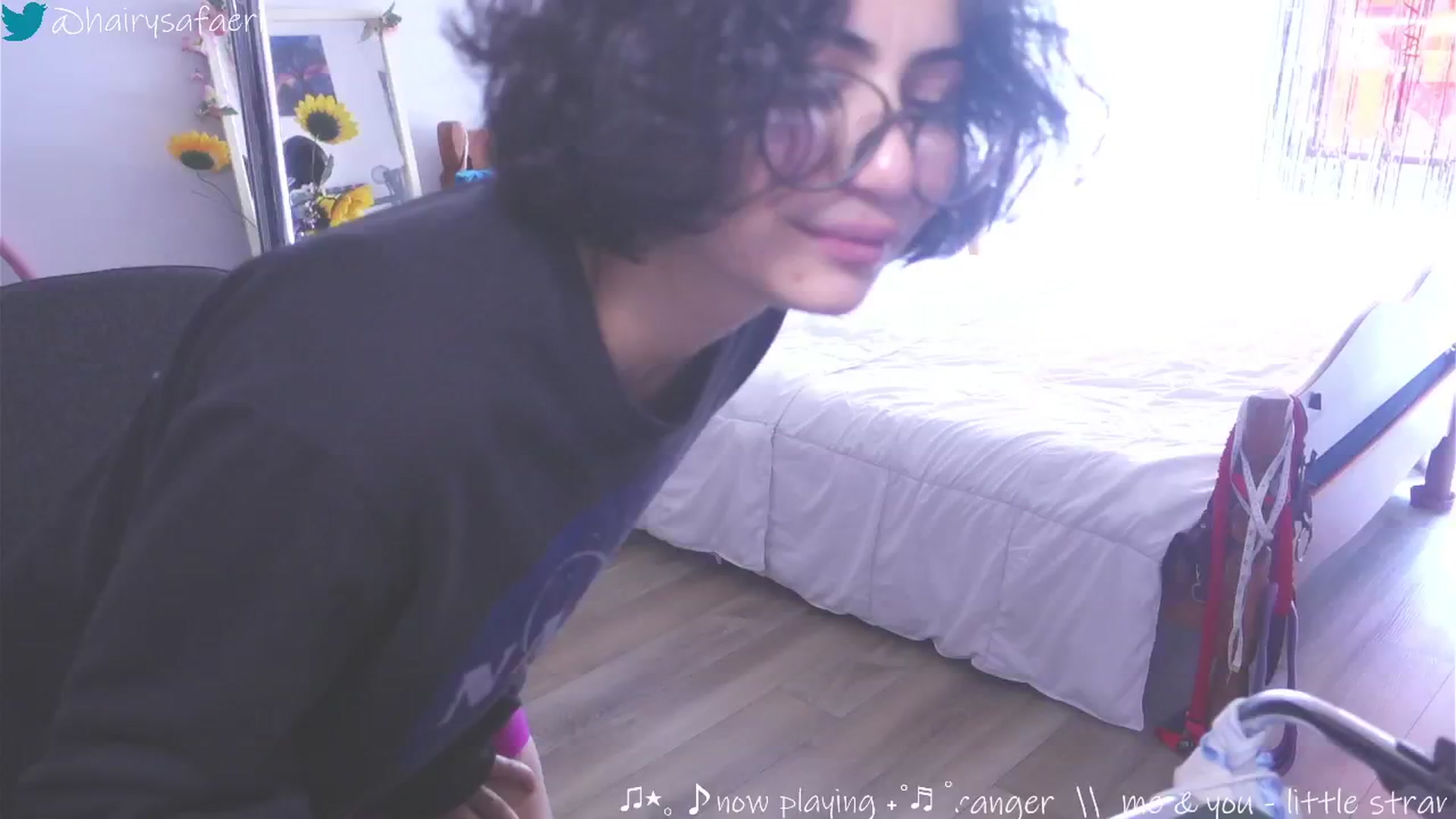 Gallery image thumbnail from barelysafaeri's myfreecams stream on, 06/04/2025, 17:22 image 2 of 20