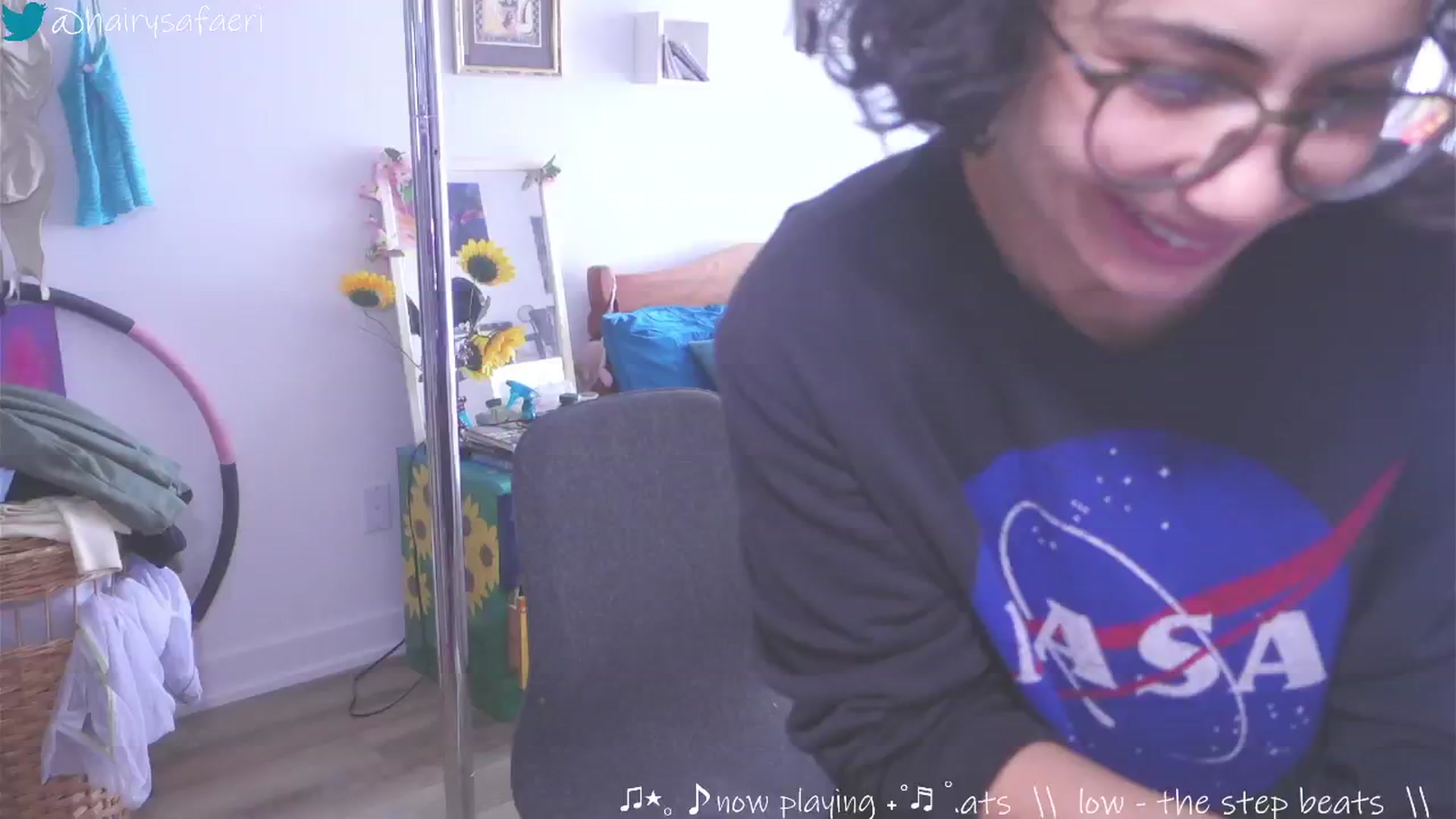 Gallery image thumbnail from barelysafaeri's myfreecams stream on, 06/04/2025, 18:48 image 4 of 20