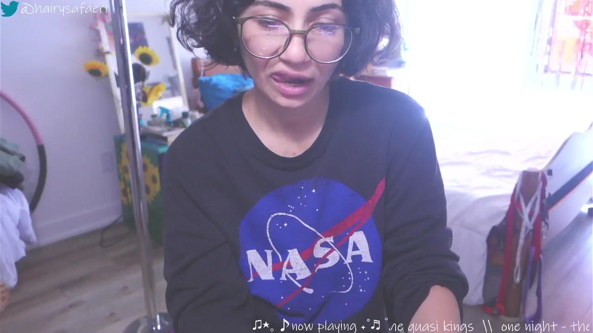 Gallery image thumbnail from barelysafaeri's myfreecams stream on, 06/04/2025, 18:48 image 14 of 20