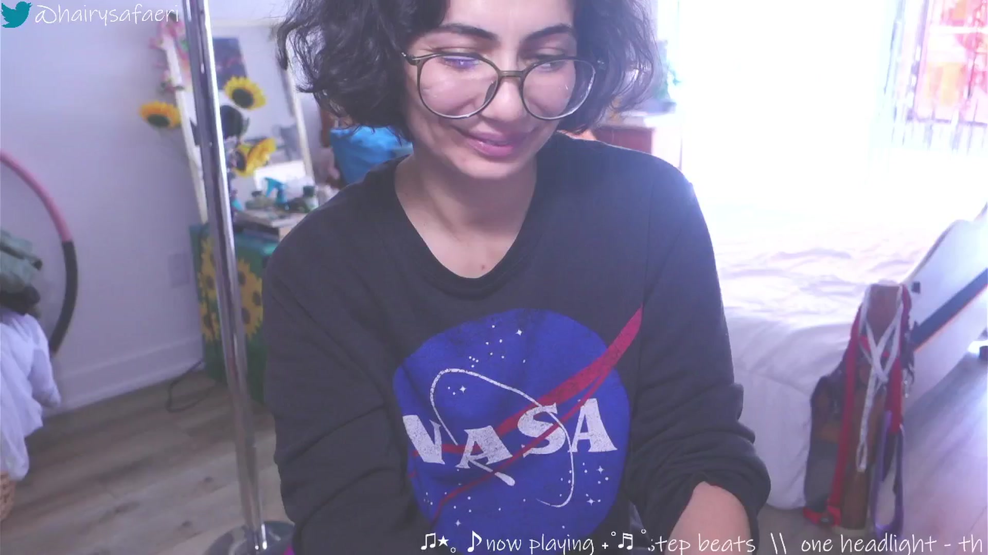 Gallery image thumbnail from barelysafaeri's myfreecams stream on, 06/04/2025, 18:48 image 15 of 20