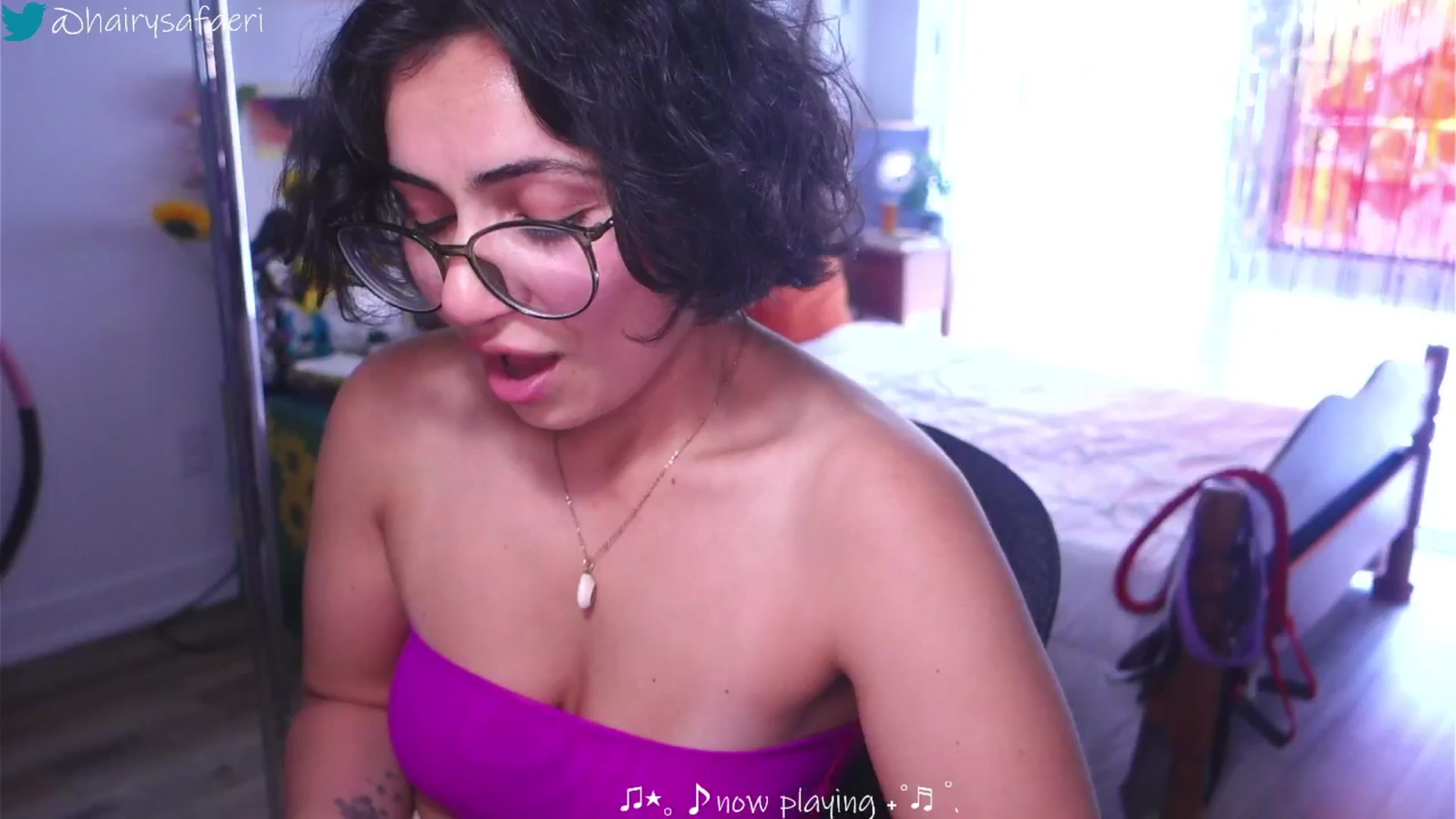 Gallery image thumbnail from barelysafaeri's myfreecams stream on, 06/10/2025, 21:01 image 4 of 20