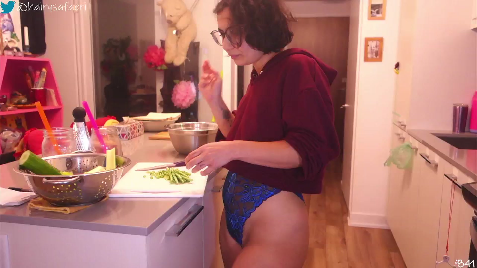 Gallery image thumbnail from barelysafaeri's myfreecams stream on, 06/12/2025, 21:28 image 7 of 20