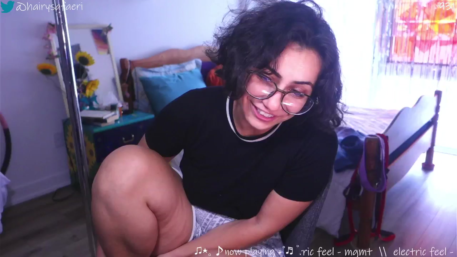 Gallery image thumbnail from barelysafaeri's myfreecams stream on, 06/18/2025, 21:10 image 4 of 20