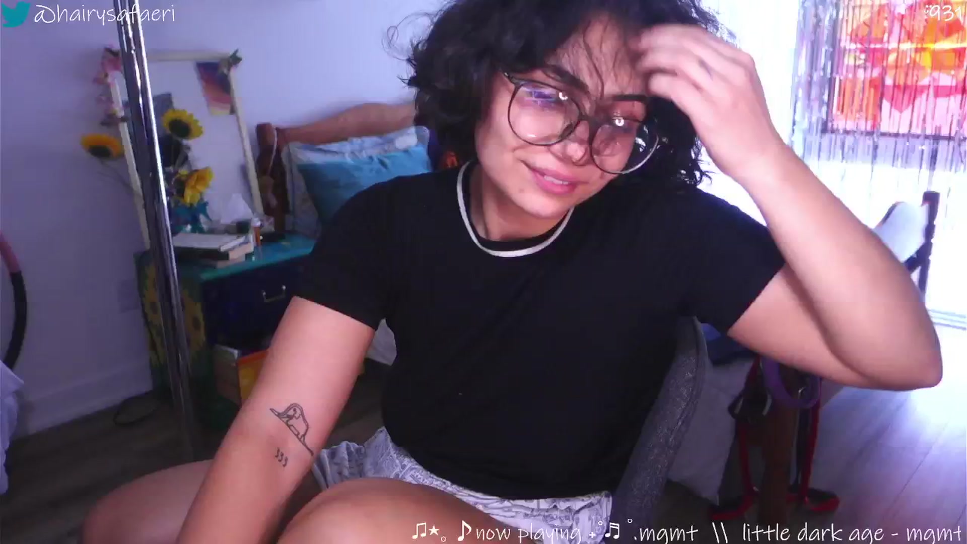 Gallery image thumbnail from barelysafaeri's myfreecams stream on, 06/18/2025, 21:10 image 6 of 20