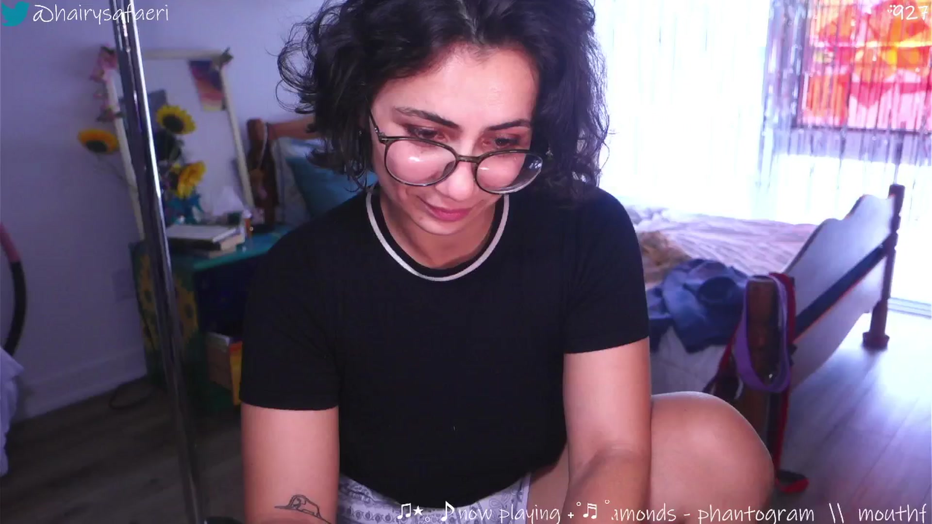 Gallery image thumbnail from barelysafaeri's myfreecams stream on, 06/18/2025, 21:49 image 14 of 20