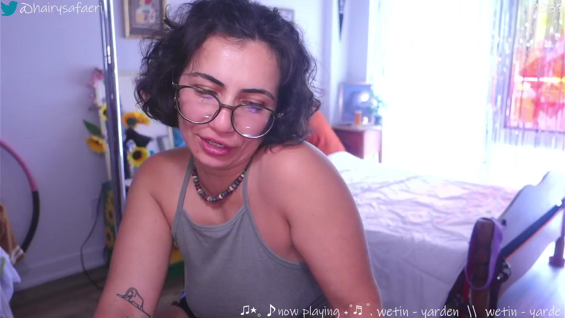 Gallery image thumbnail from barelysafaeri's myfreecams stream on, 06/25/2025, 19:11 image 10 of 20