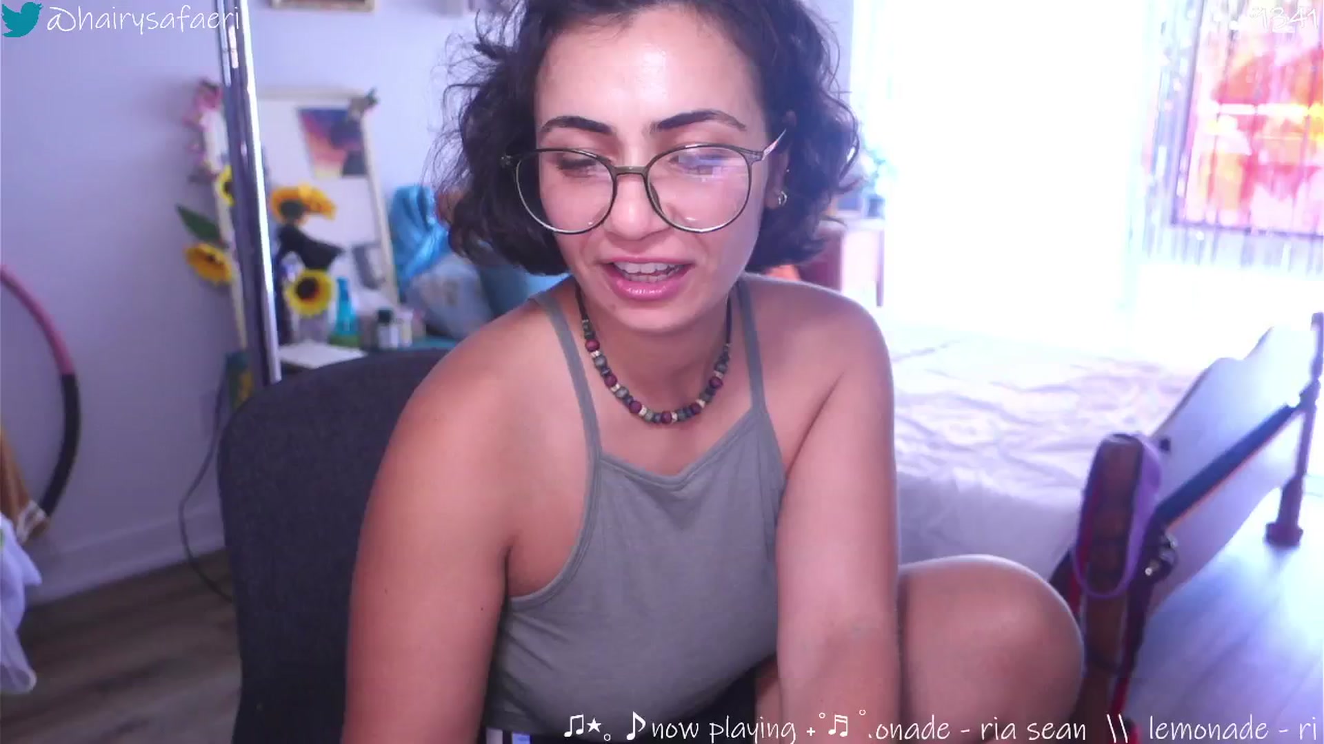 Gallery image thumbnail from barelysafaeri's myfreecams stream on, 06/25/2025, 19:11 image 2 of 20