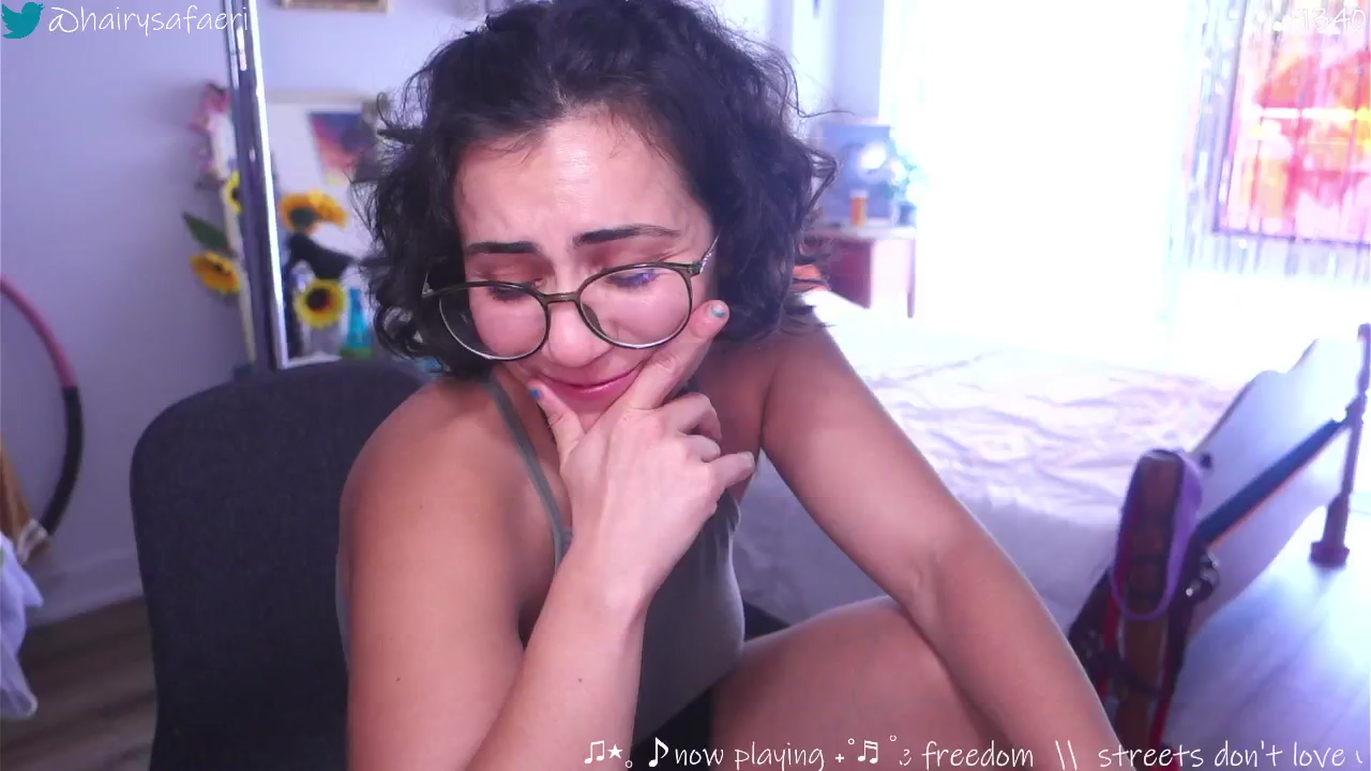 Gallery image thumbnail from barelysafaeri's myfreecams stream on, 06/25/2025, 19:11 image 6 of 20