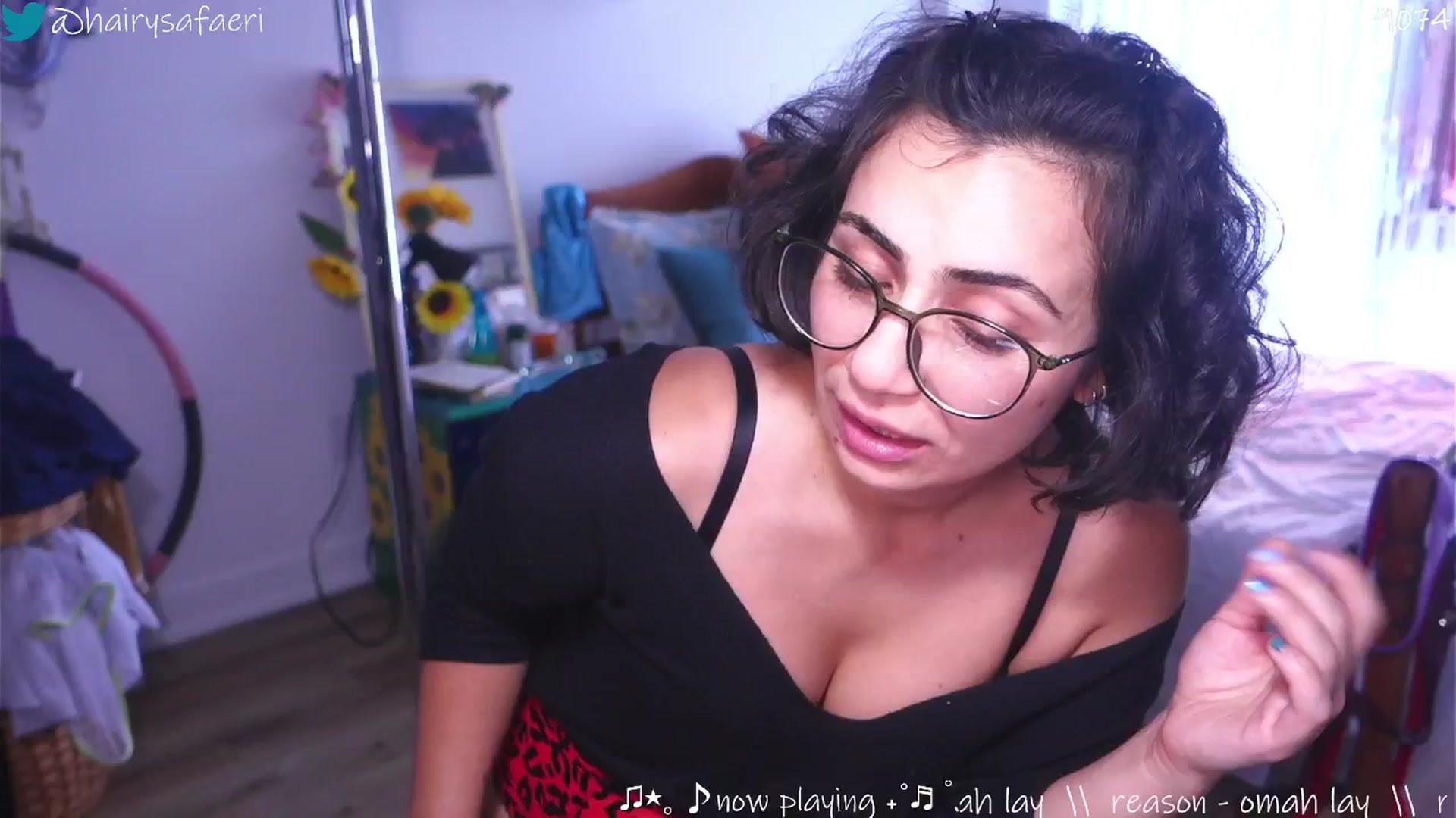 Gallery image thumbnail from barelysafaeri's myfreecams stream on, 06/26/2025, 19:01 image 4 of 20