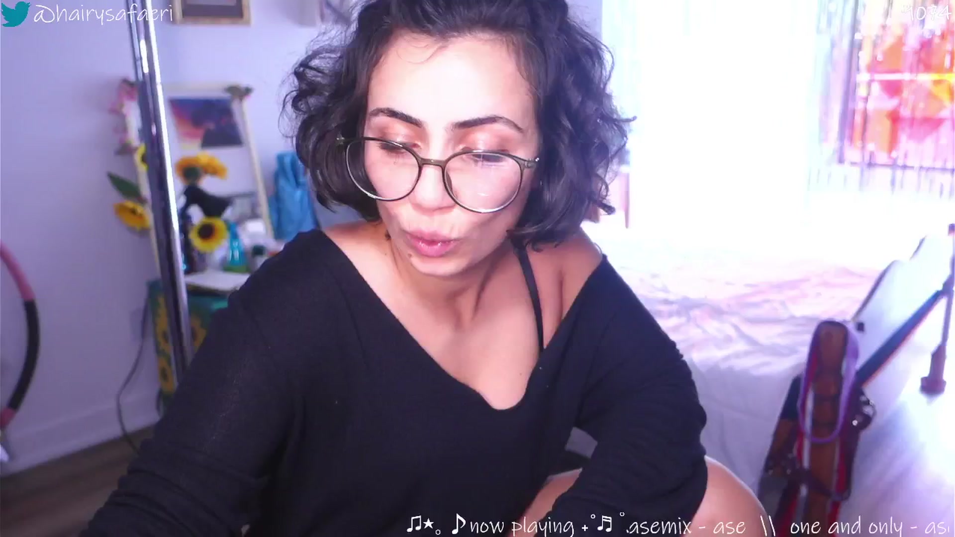 Gallery image thumbnail from barelysafaeri's myfreecams stream on, 06/26/2025, 19:01 image 2 of 20