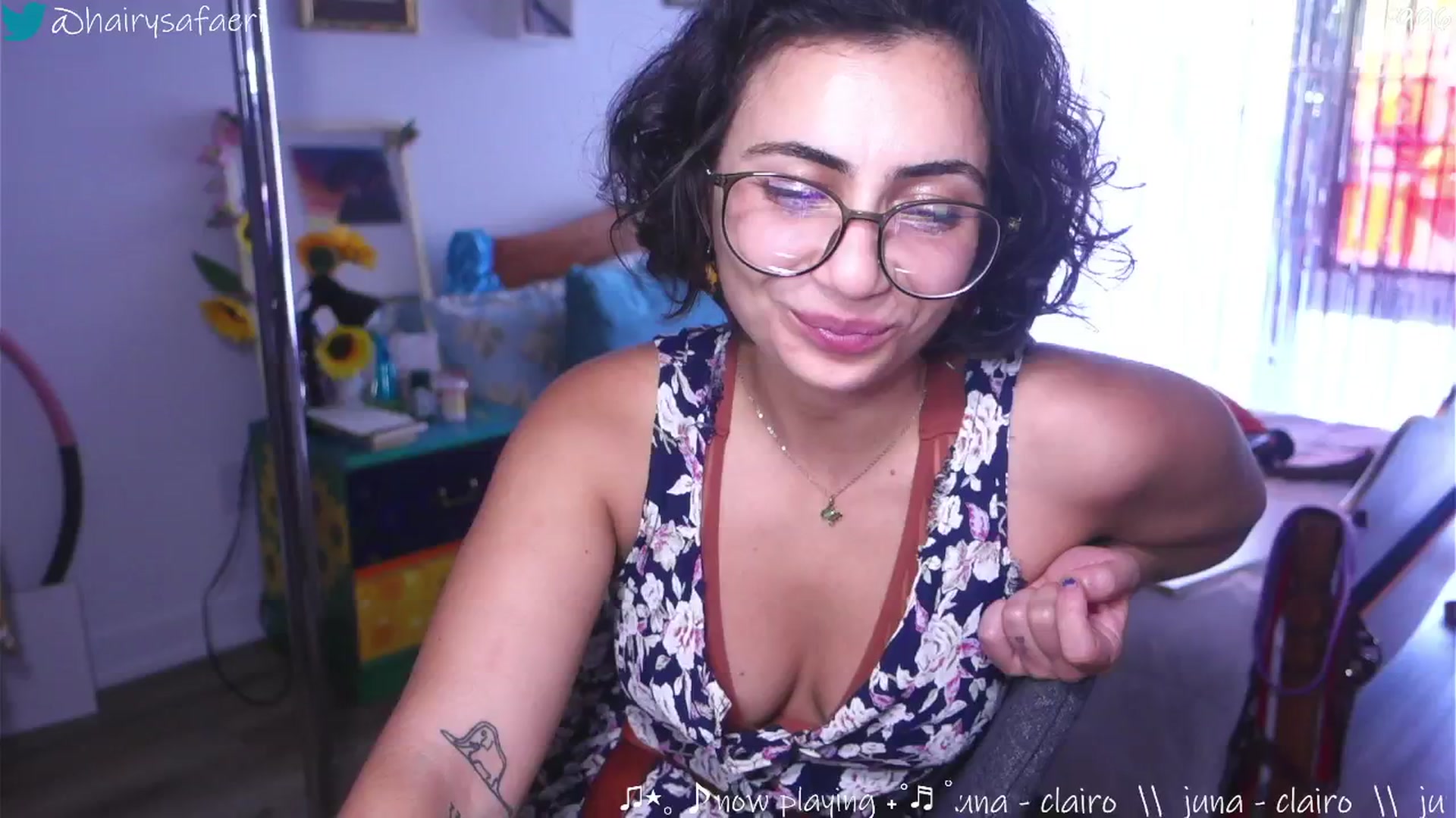 Gallery image thumbnail from barelysafaeri's myfreecams stream on, 06/27/2025, 22:33 image 15 of 20