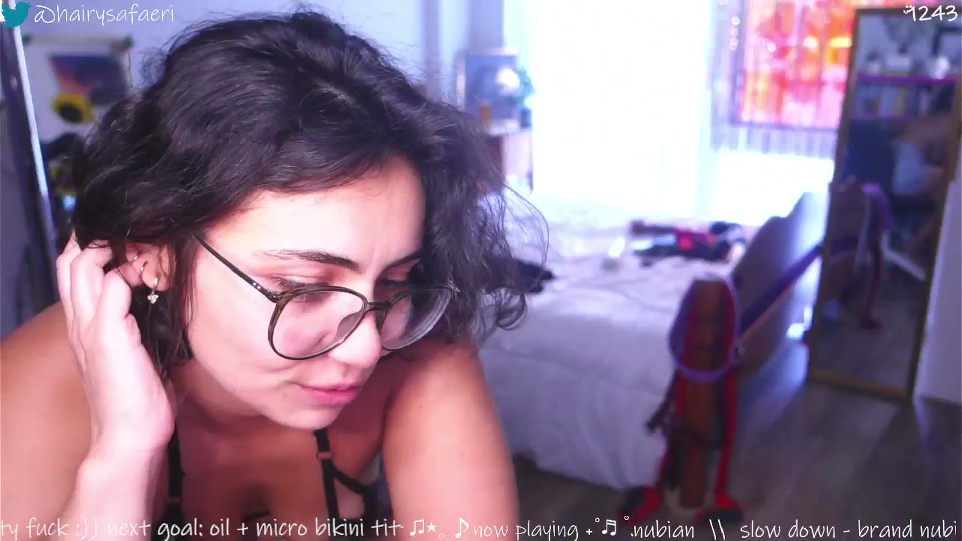 Gallery image thumbnail from barelysafaeri's myfreecams stream on, 07/04/2025, 20:58 image 12 of 20