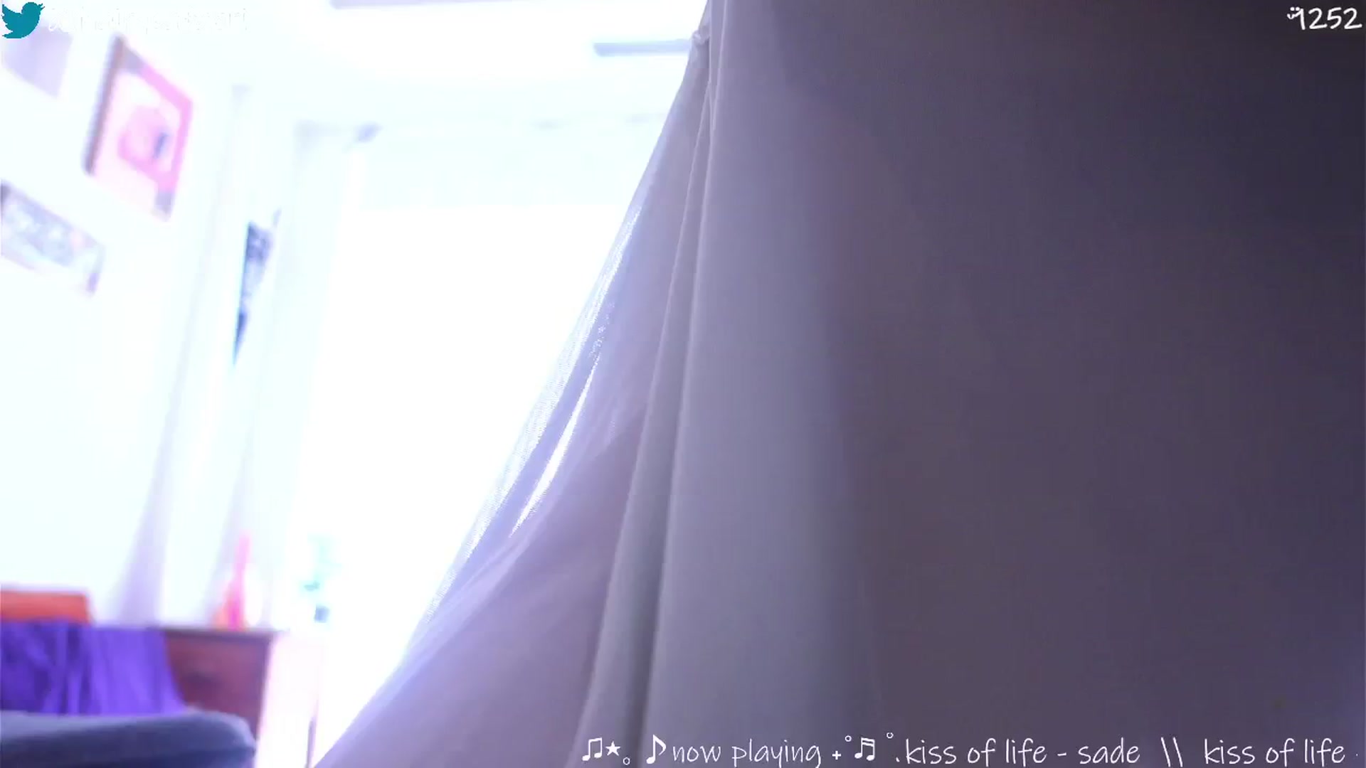 Gallery image thumbnail from barelysafaeri's myfreecams stream on, 07/17/2025, 17:31 image 18 of 20
