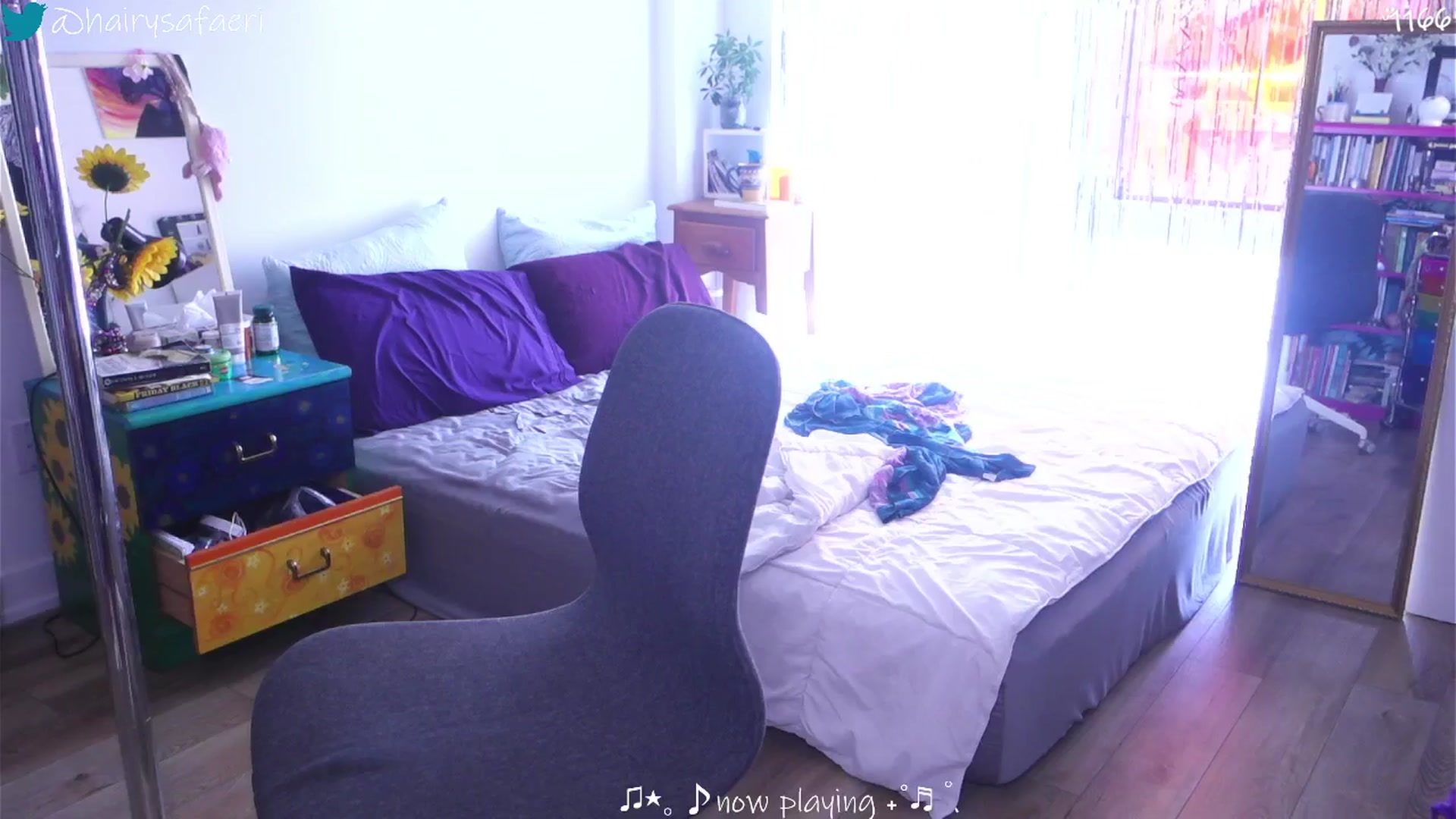 Gallery image thumbnail from barelysafaeri's myfreecams stream on, 07/24/2025, 20:42 image 11 of 20