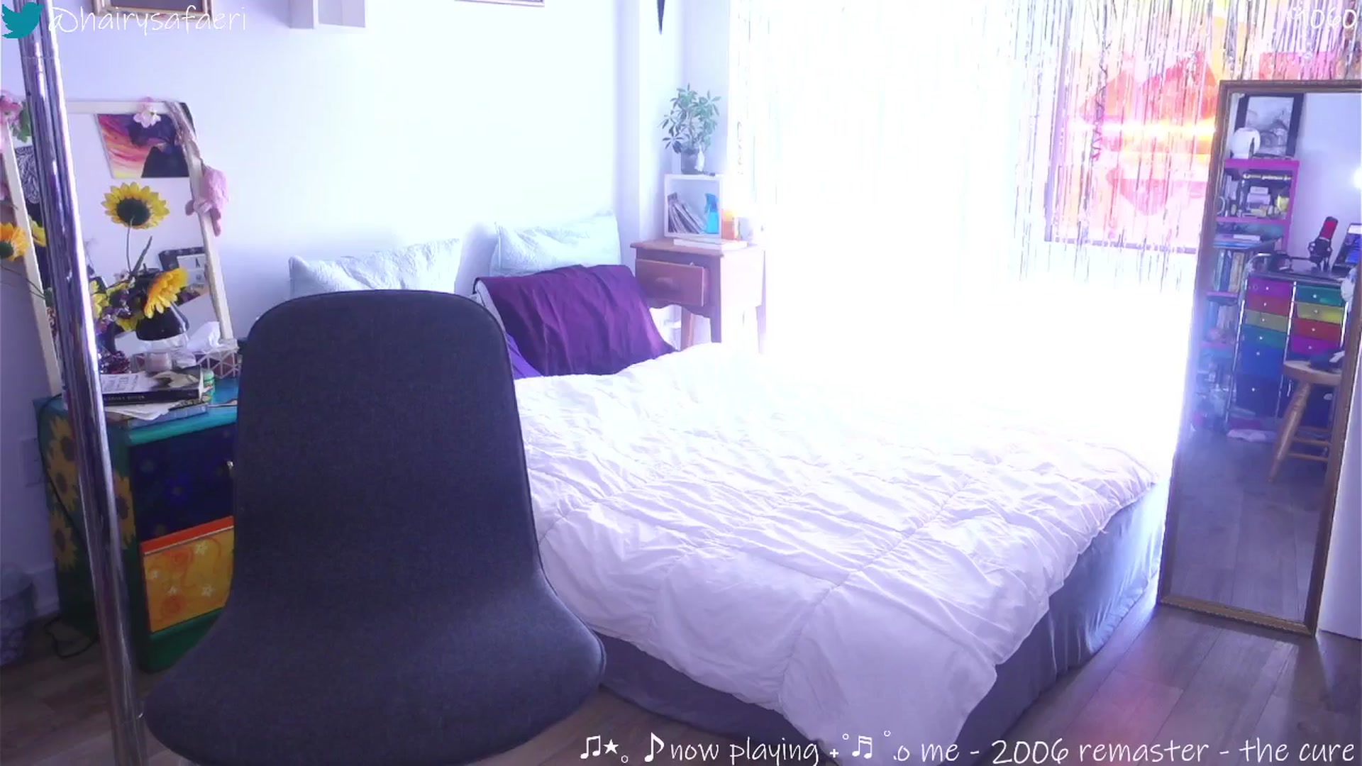 Gallery image thumbnail from barelysafaeri's myfreecams stream on, 07/28/2025, 16:03 image 15 of 20