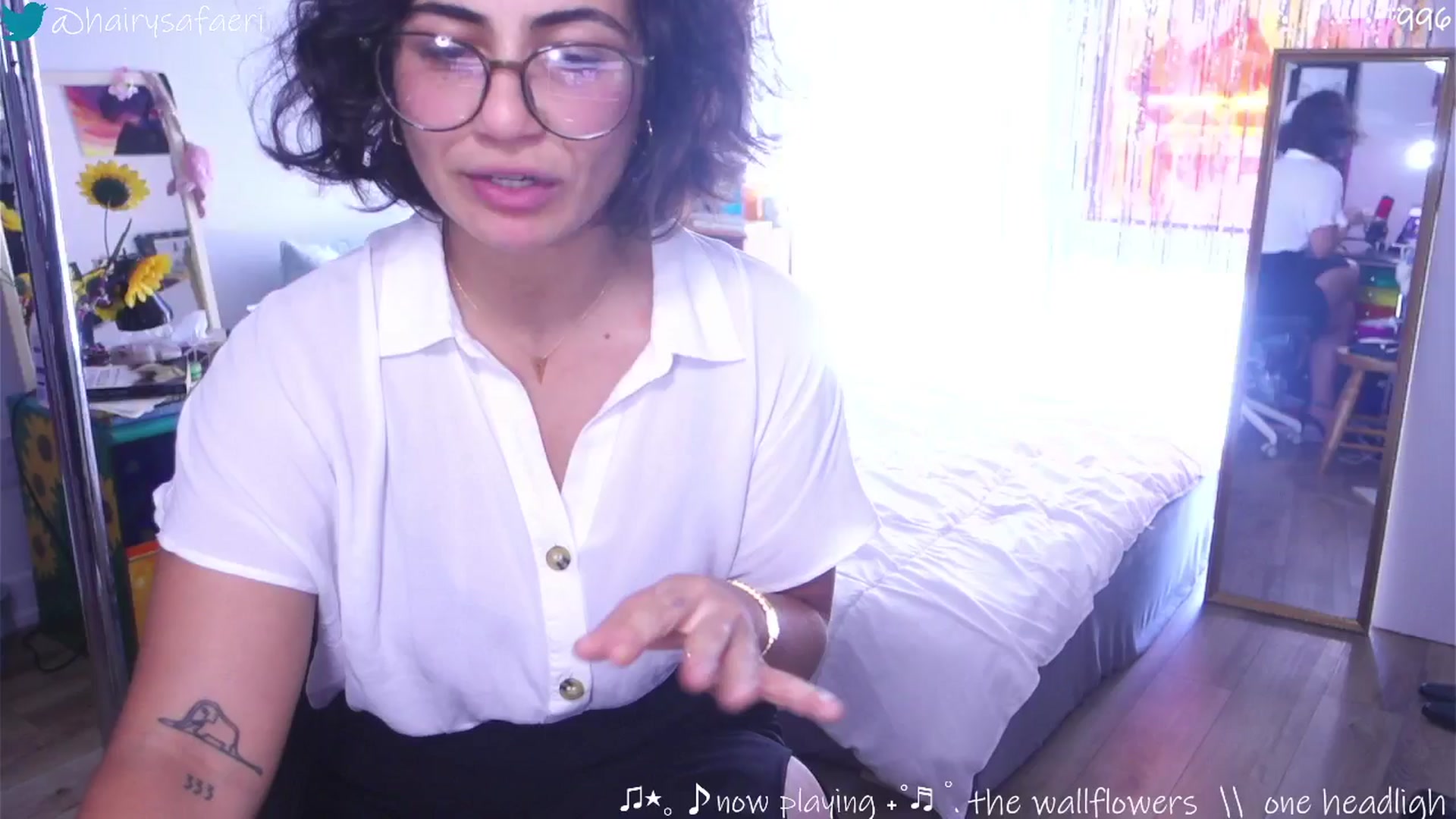 Gallery image thumbnail from barelysafaeri's myfreecams stream on, 07/28/2025, 17:22 image 5 of 20