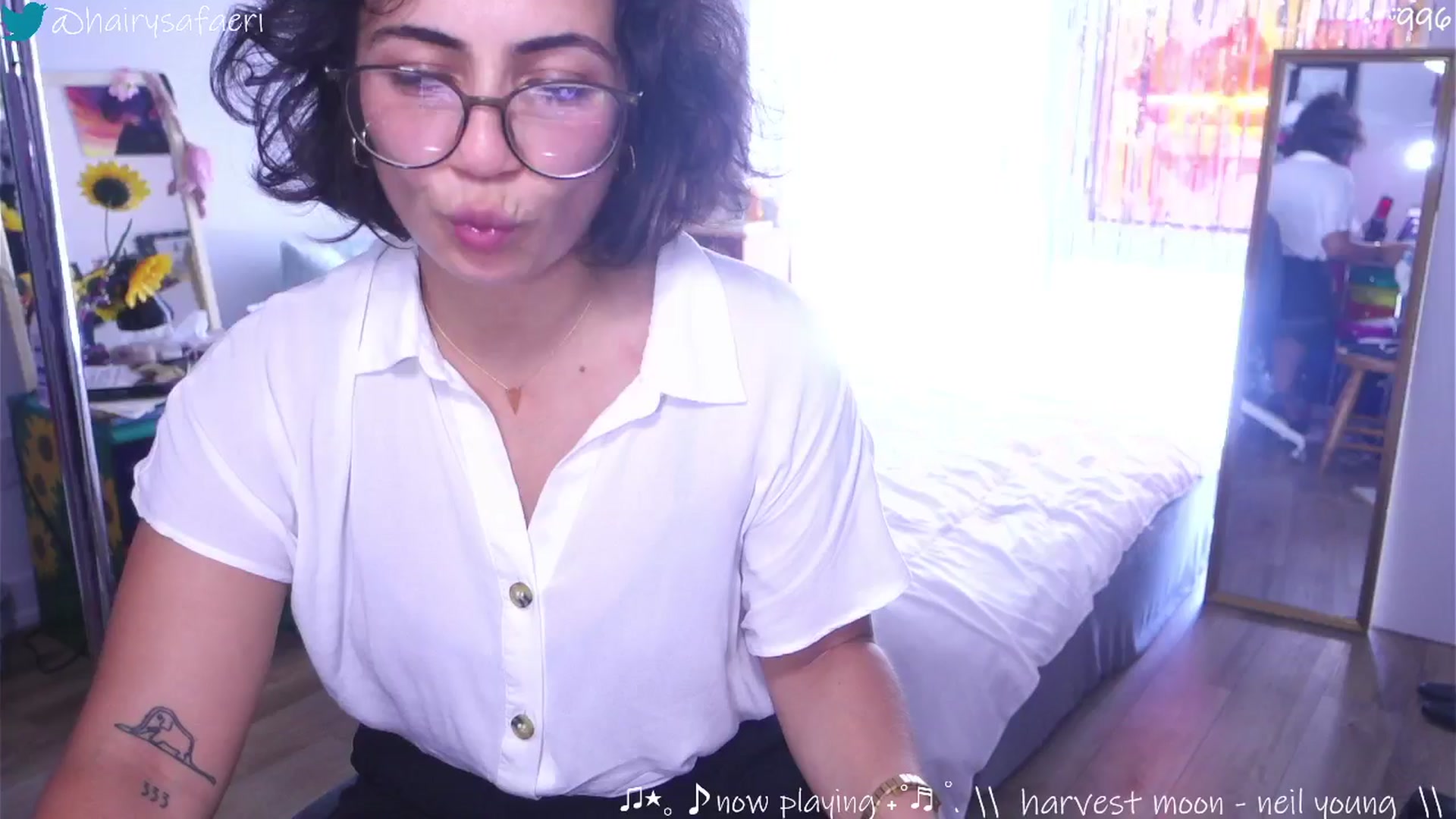 Gallery image thumbnail from barelysafaeri's myfreecams stream on, 07/28/2025, 17:22 image 13 of 20