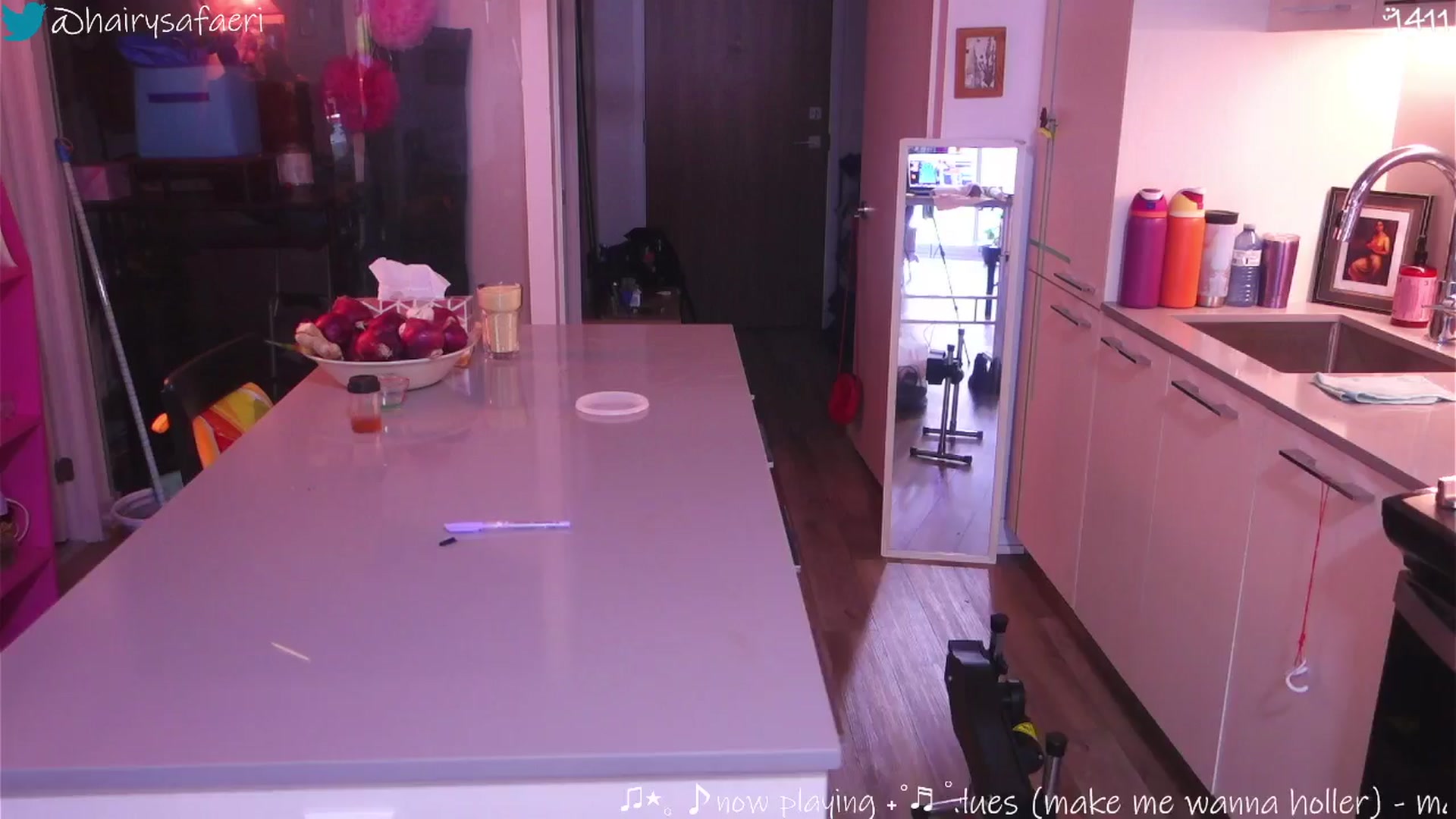 Gallery image thumbnail from barelysafaeri's myfreecams stream on, 08/10/2025, 20:50 image 13 of 20