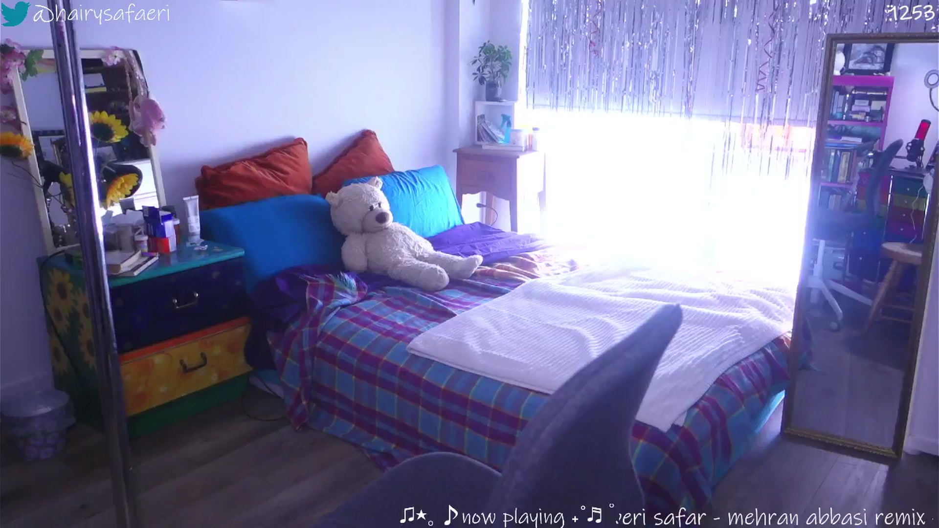 Gallery image thumbnail from barelysafaeri's myfreecams stream on, 08/11/2025, 18:32 image 7 of 20