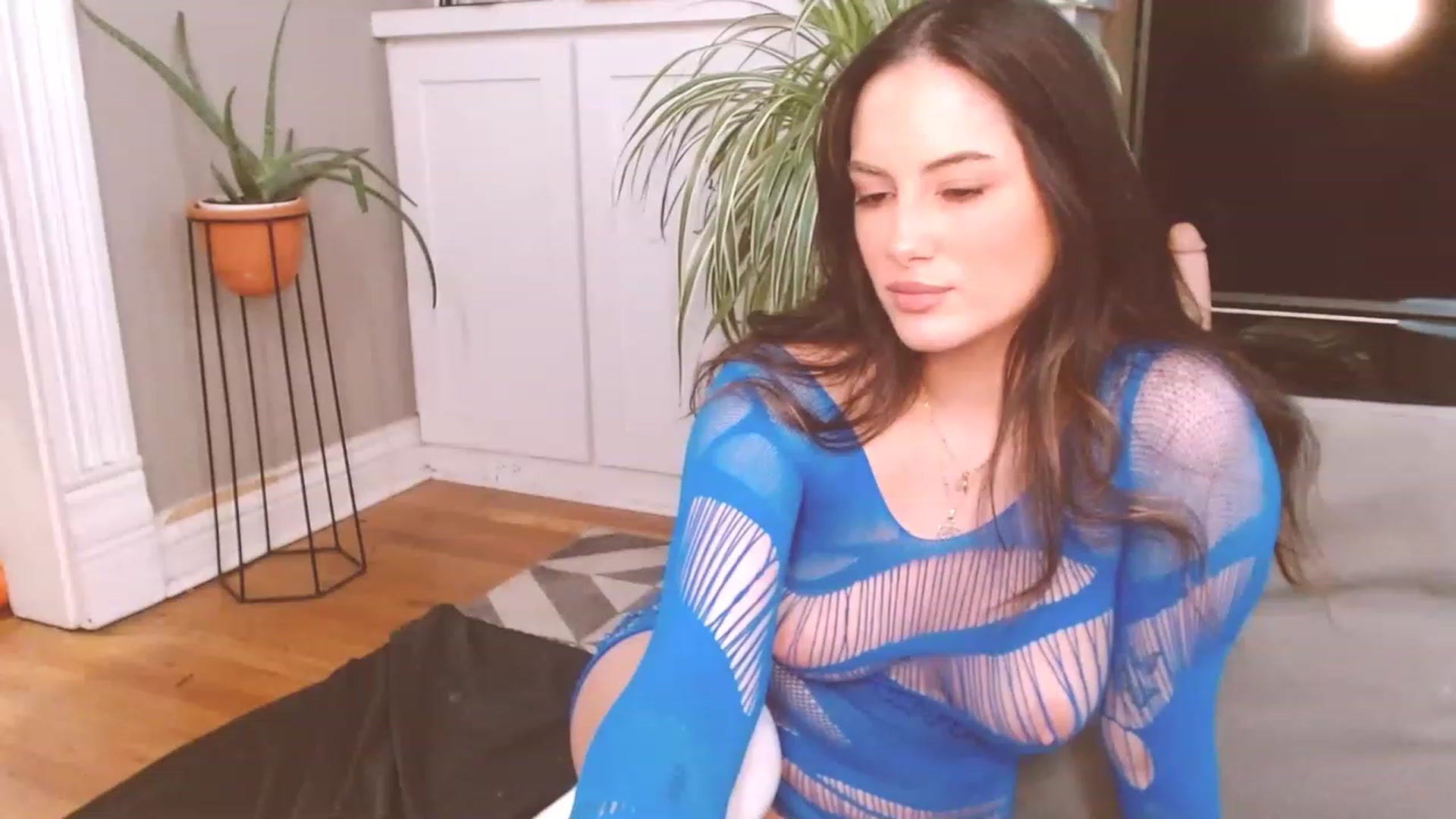 Gallery image thumbnail from basskittyxo's myfreecams stream on, 01/13/2023, 19:32 image 13 of 20