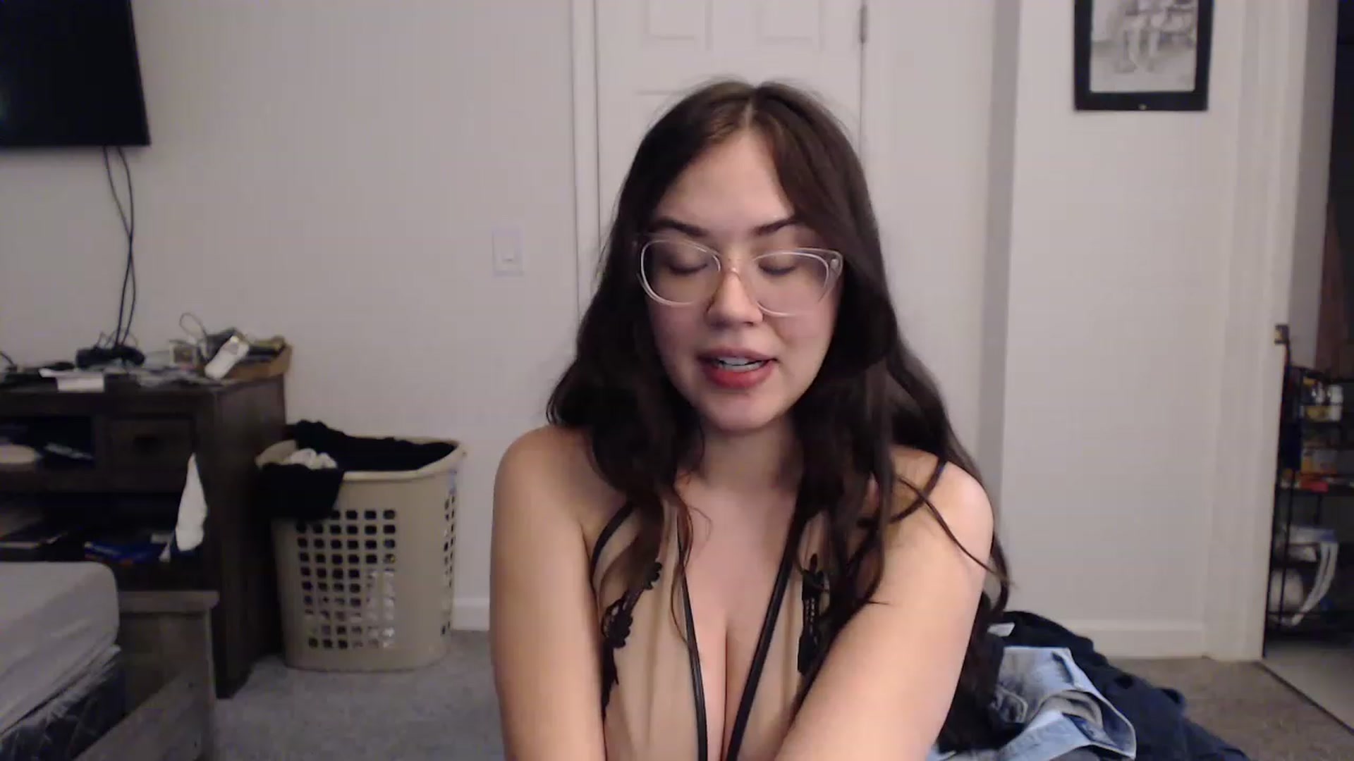 Gallery image thumbnail from baybyyG's myfreecams stream on, 06/16/2023, 15:51 image 12 of 20