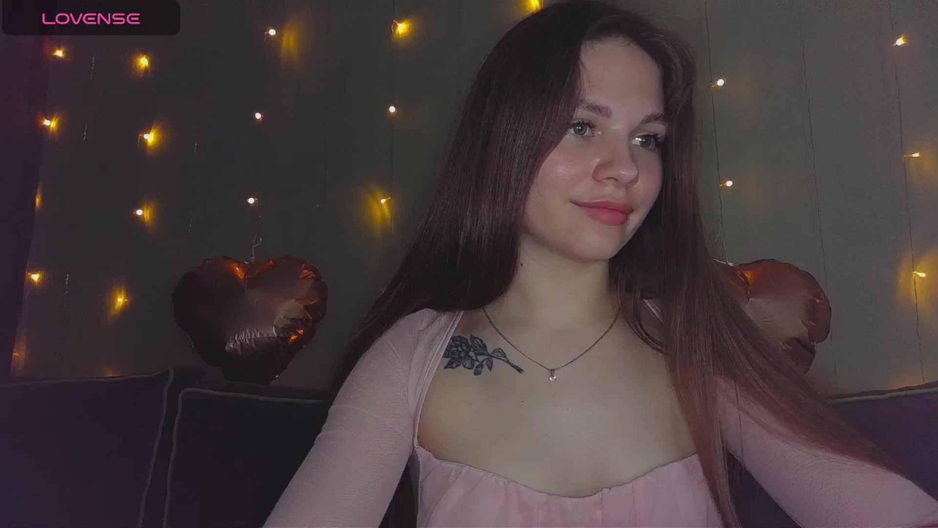 Gallery image thumbnail from bb_starlight's myfreecams stream on, 04/13/2026, 14:36 image 4 of 20