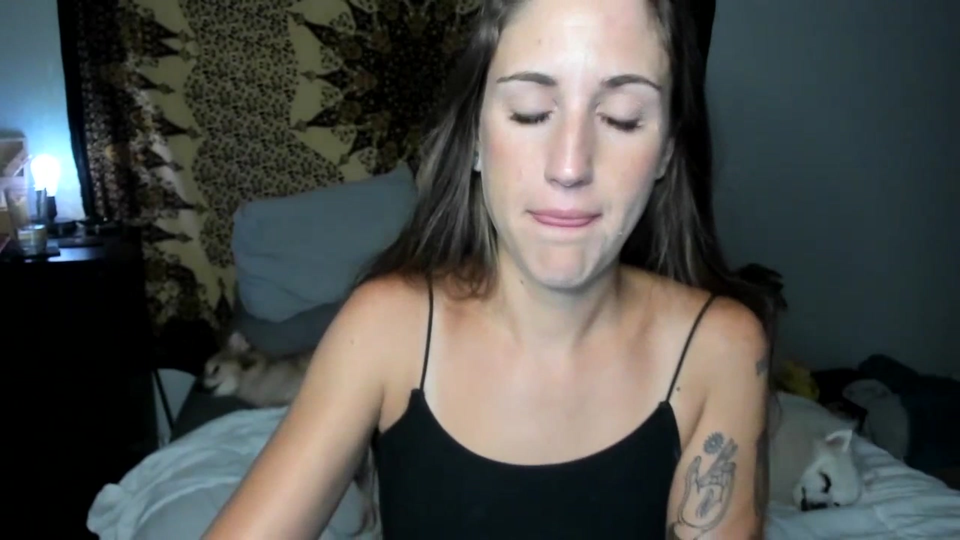 Gallery image thumbnail from bby_fawn's myfreecams stream on, 07/19/2023, 04:20 image 18 of 20