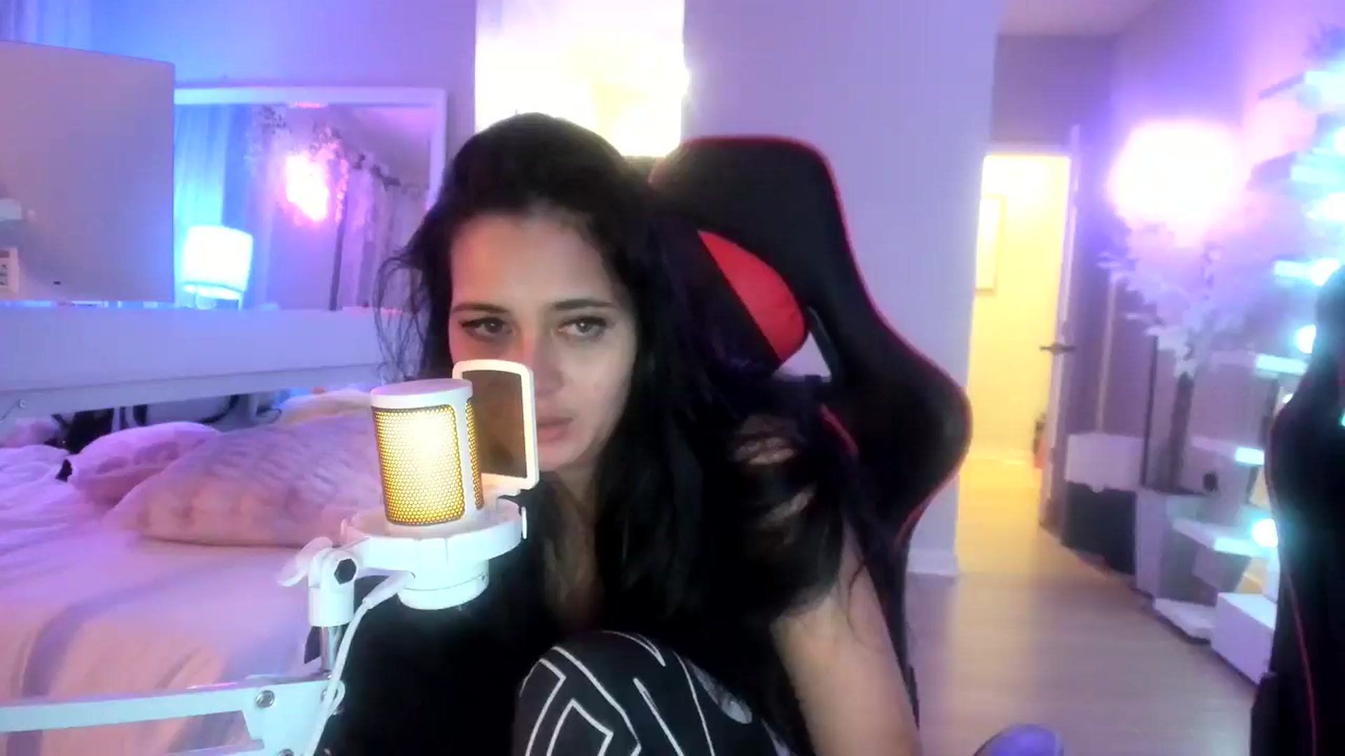 Gallery image thumbnail from bby_mous's myfreecams stream on, 03/09/2025, 12:06 image 1 of 20