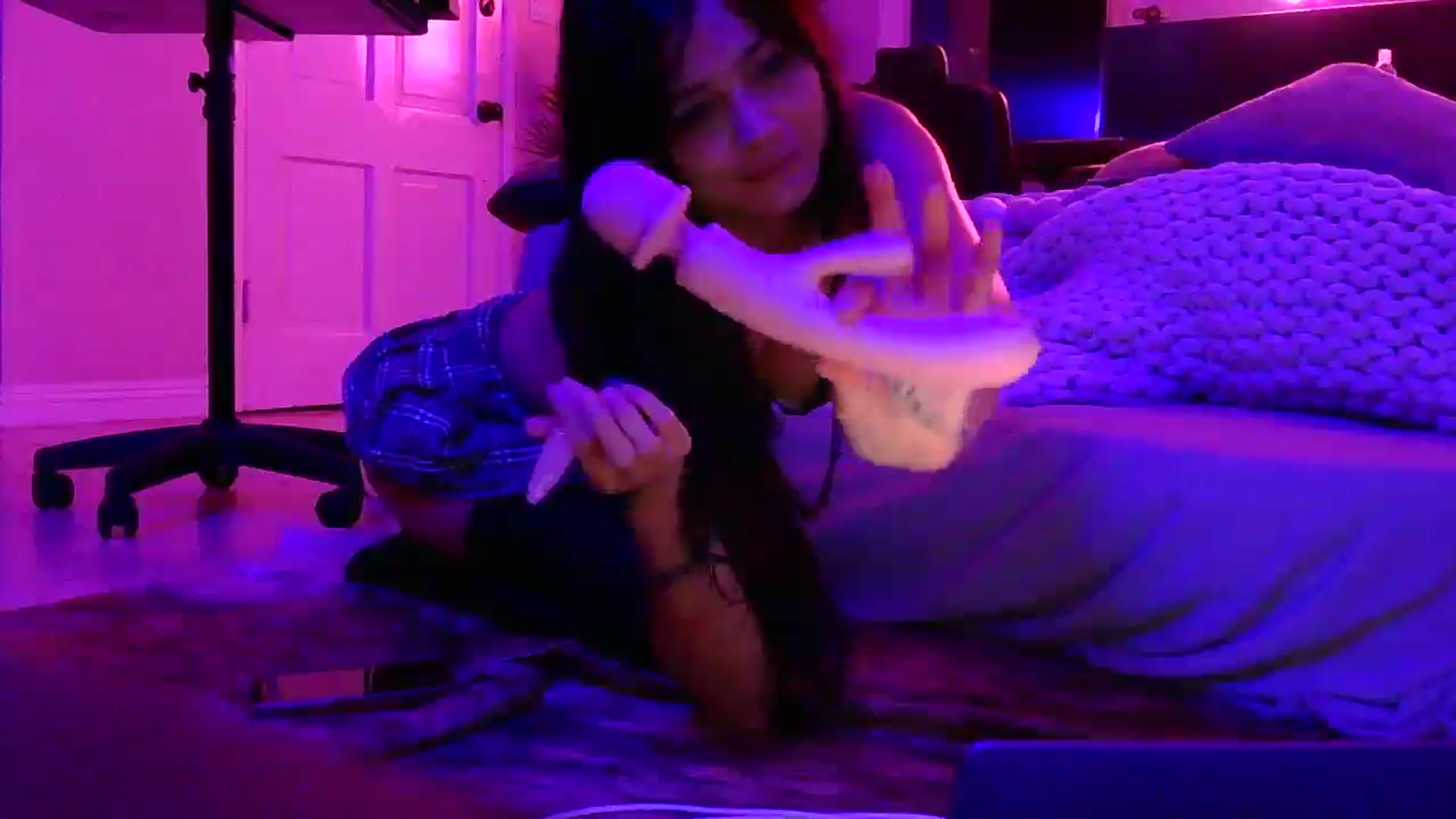 Gallery image thumbnail from bby_mous's myfreecams stream on, 05/26/2025, 08:13 image 13 of 20