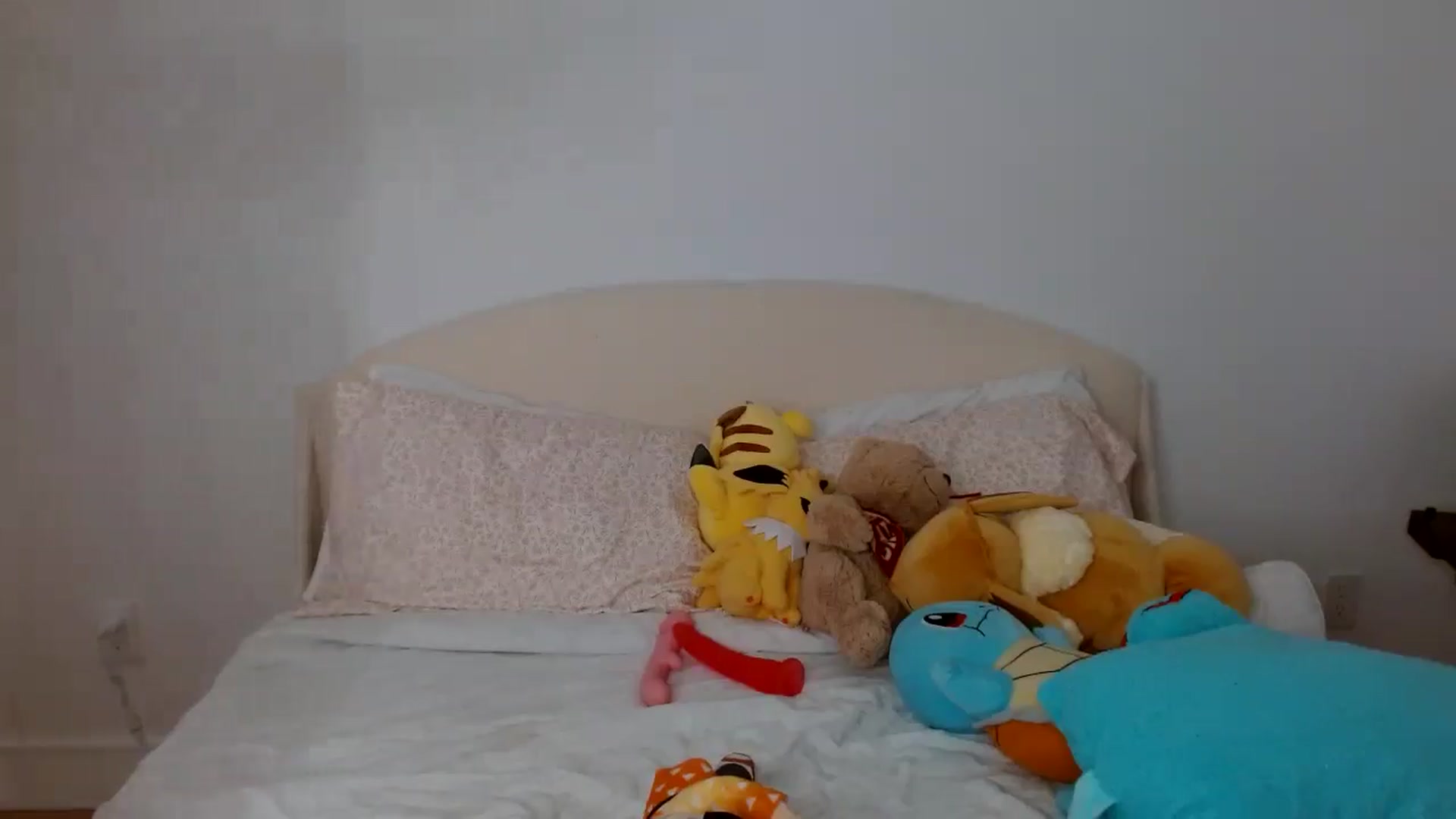 Gallery image thumbnail from bby_mous's myfreecams stream on, 08/22/2025, 09:37 image 15 of 20