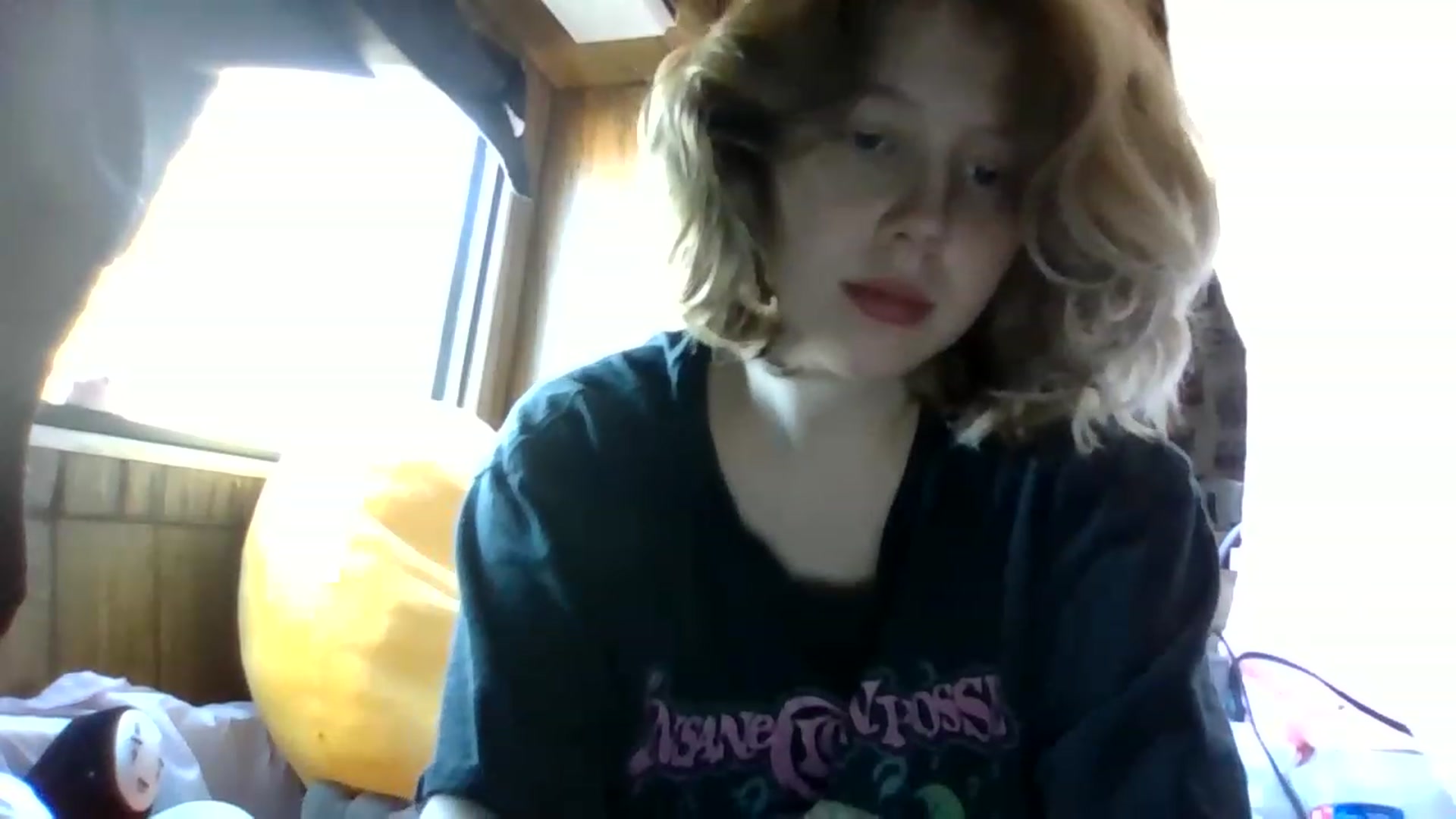 Gallery image thumbnail from bbyalice18's myfreecams stream on, 12/11/2022, 20:25 image 5 of 20