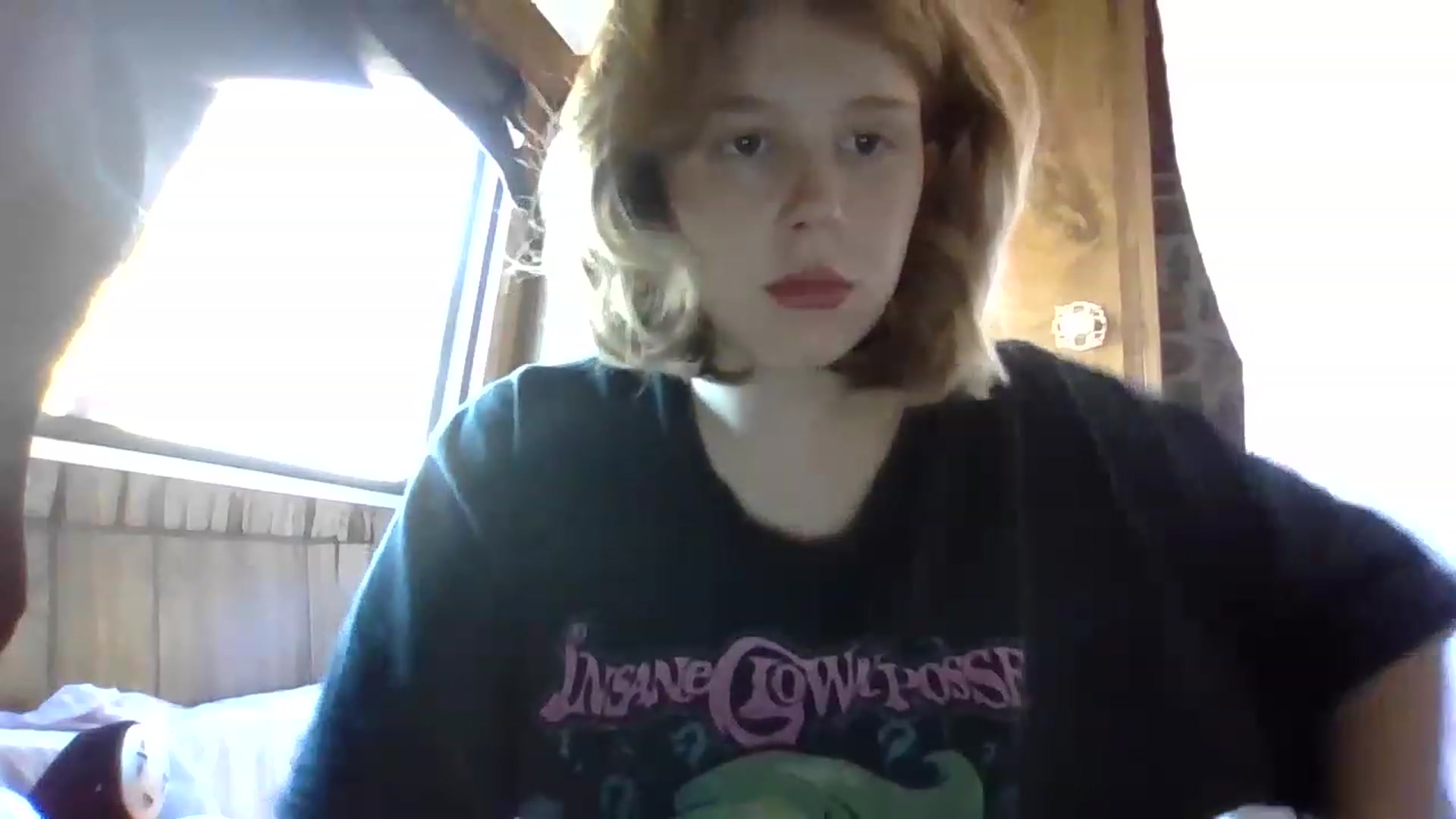 Gallery image thumbnail from bbyalice18's myfreecams stream on, 12/11/2022, 20:25 image 10 of 20