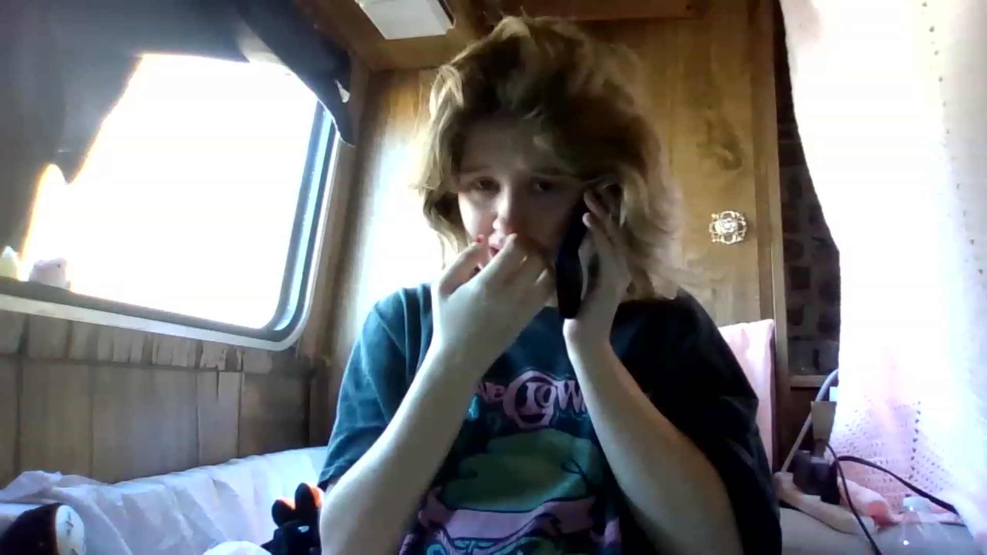 Gallery image thumbnail from bbyalice18's myfreecams stream on, 12/11/2022, 20:25 image 16 of 20