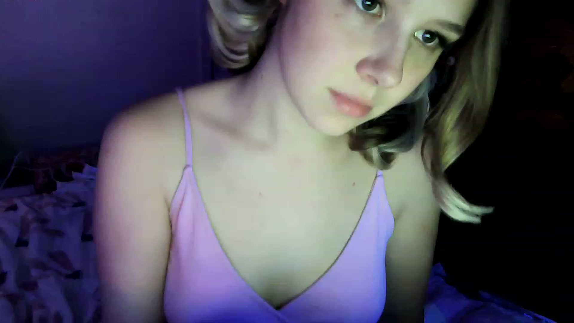 Gallery image thumbnail from bbyalice18's myfreecams stream on, 04/16/2023, 08:06 image 11 of 20